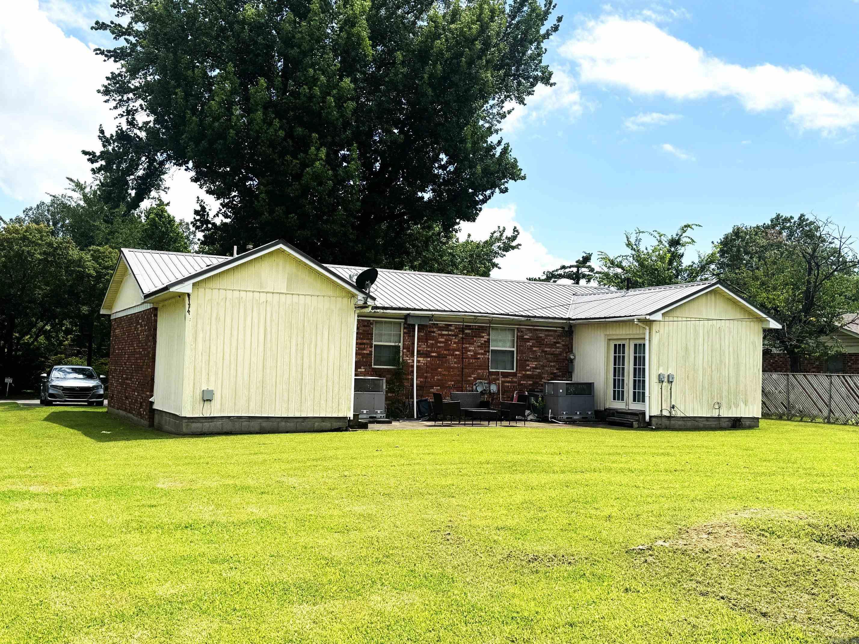 12 & 14 Sunset Dr  Wynne, AR