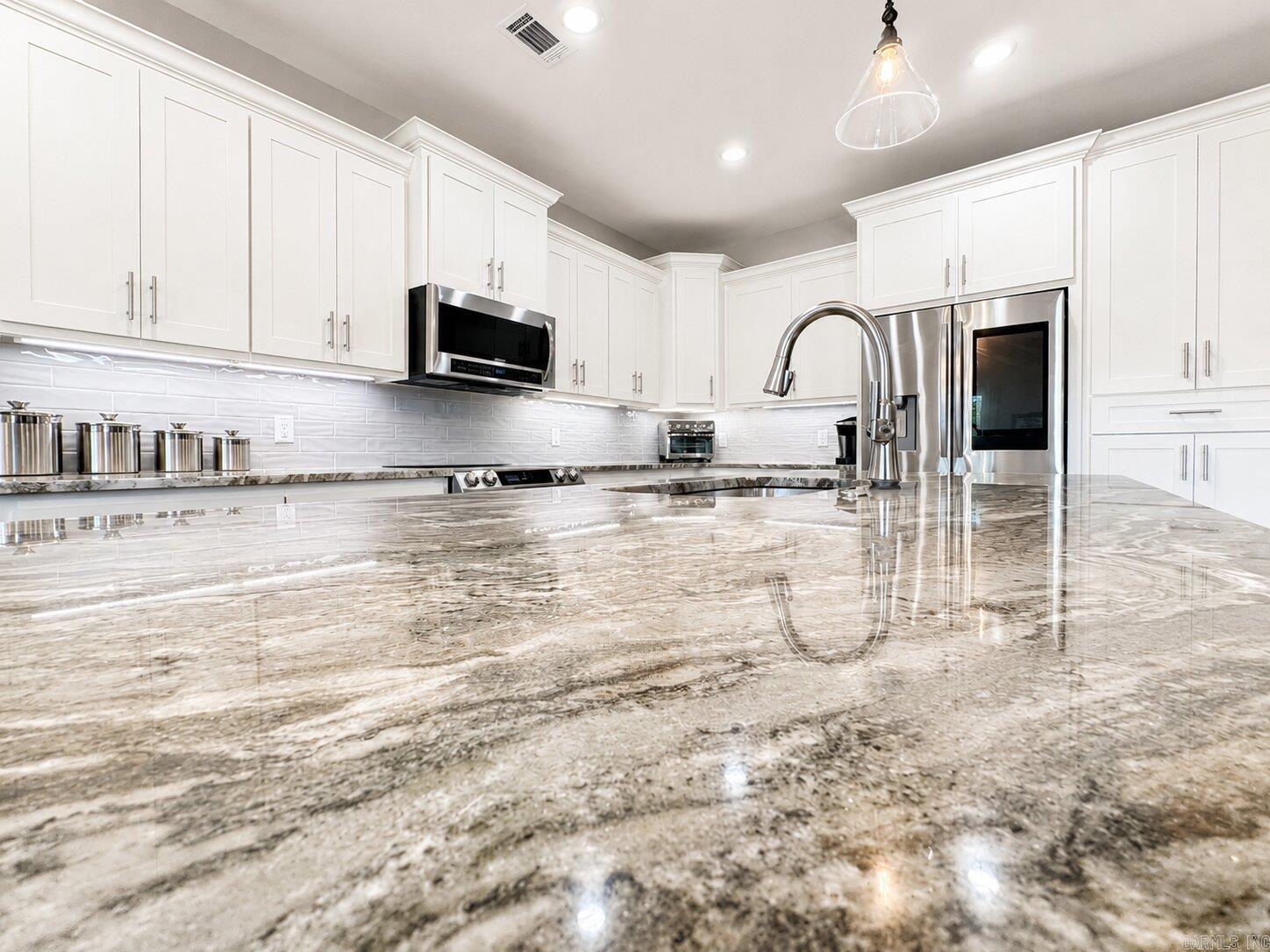 29 Wedgewood  Greenbrier, AR