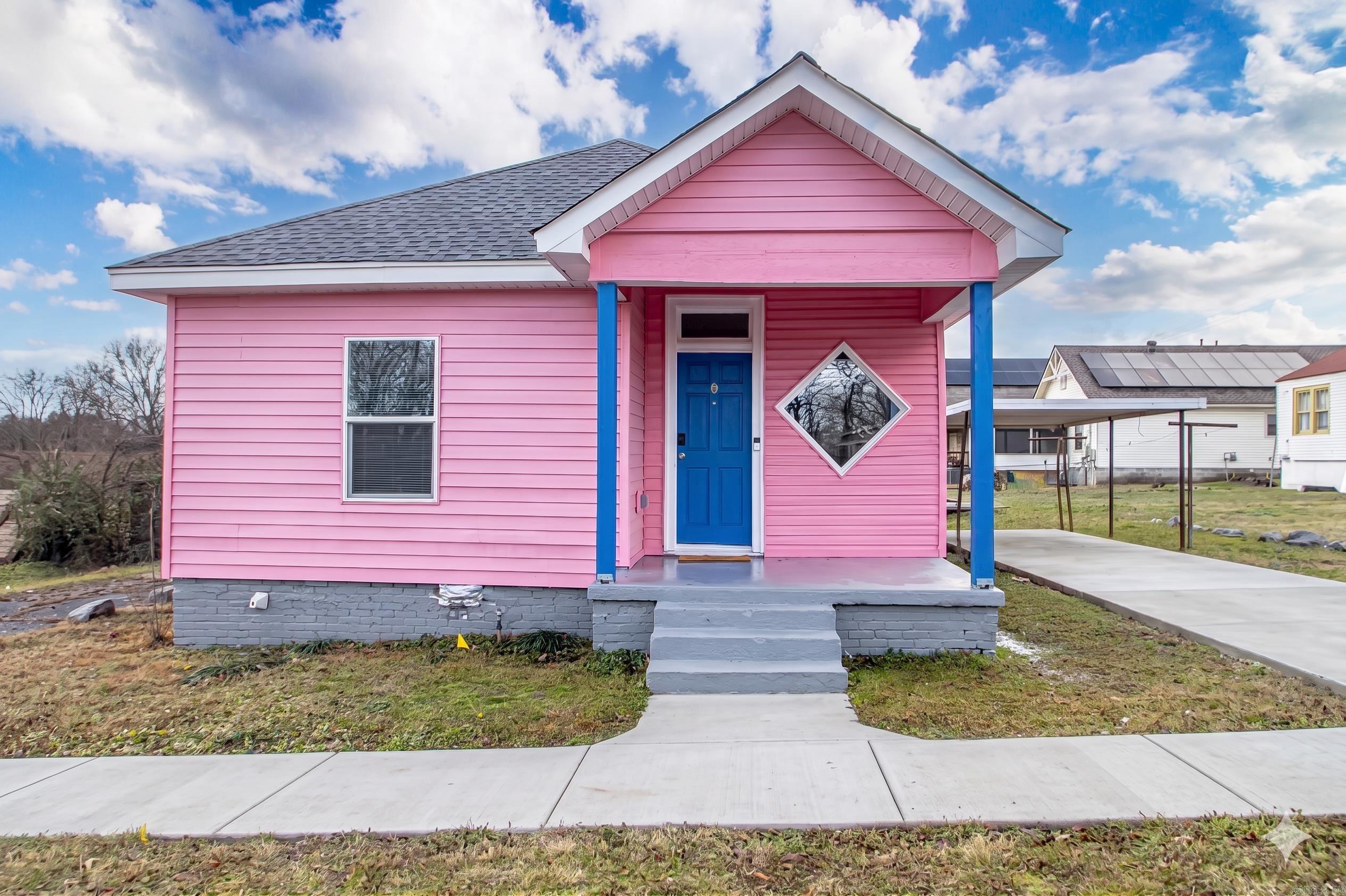 2108 Bragg  Little Rock, AR
