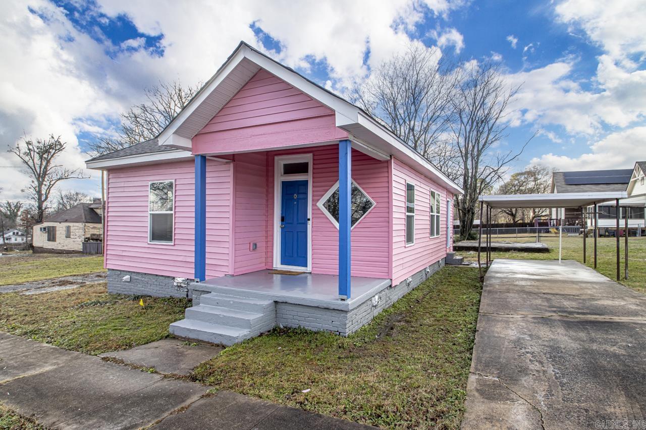 2108 Bragg  Little Rock, AR