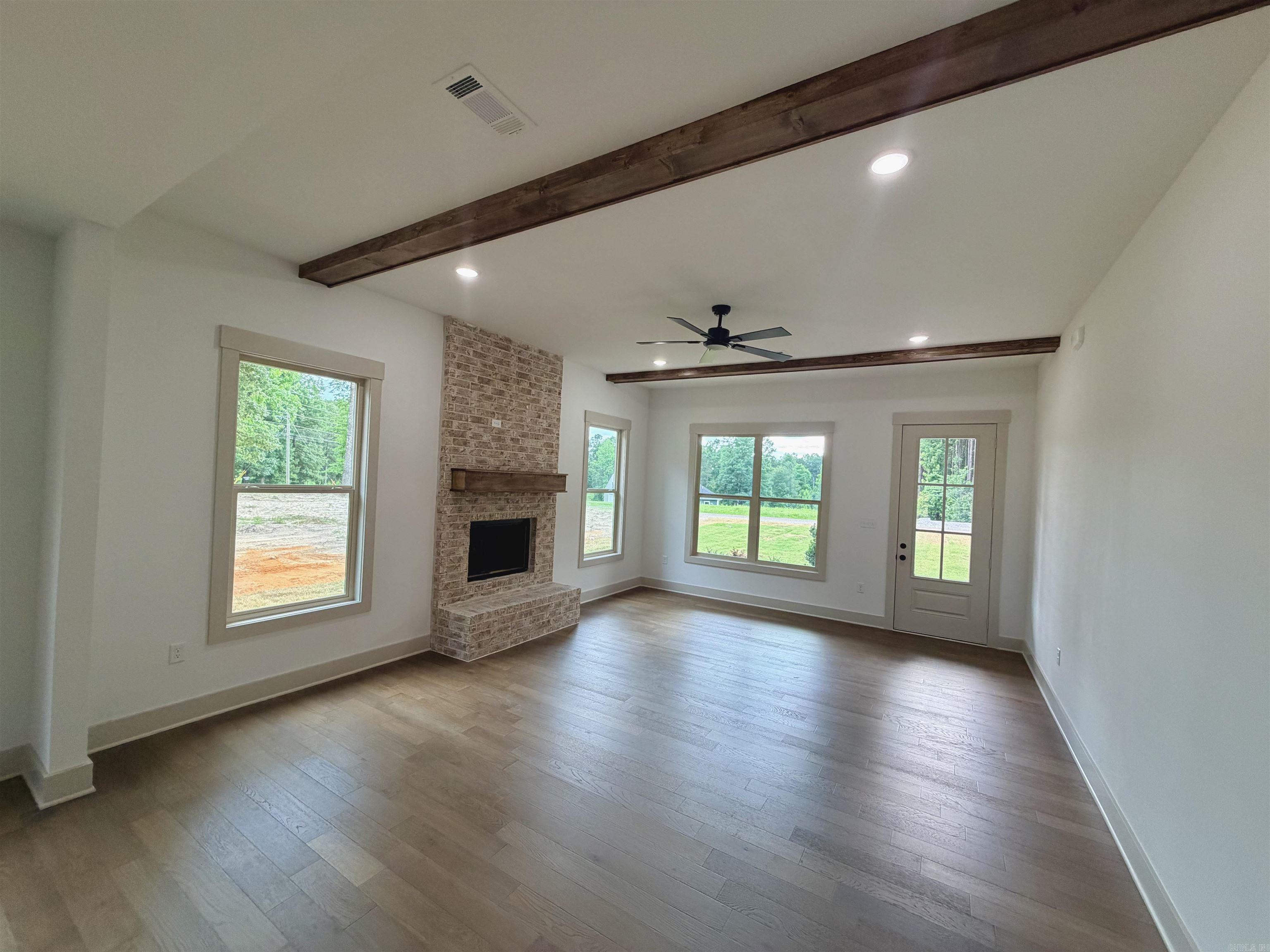 6812 N Detonti  Bauxite, AR