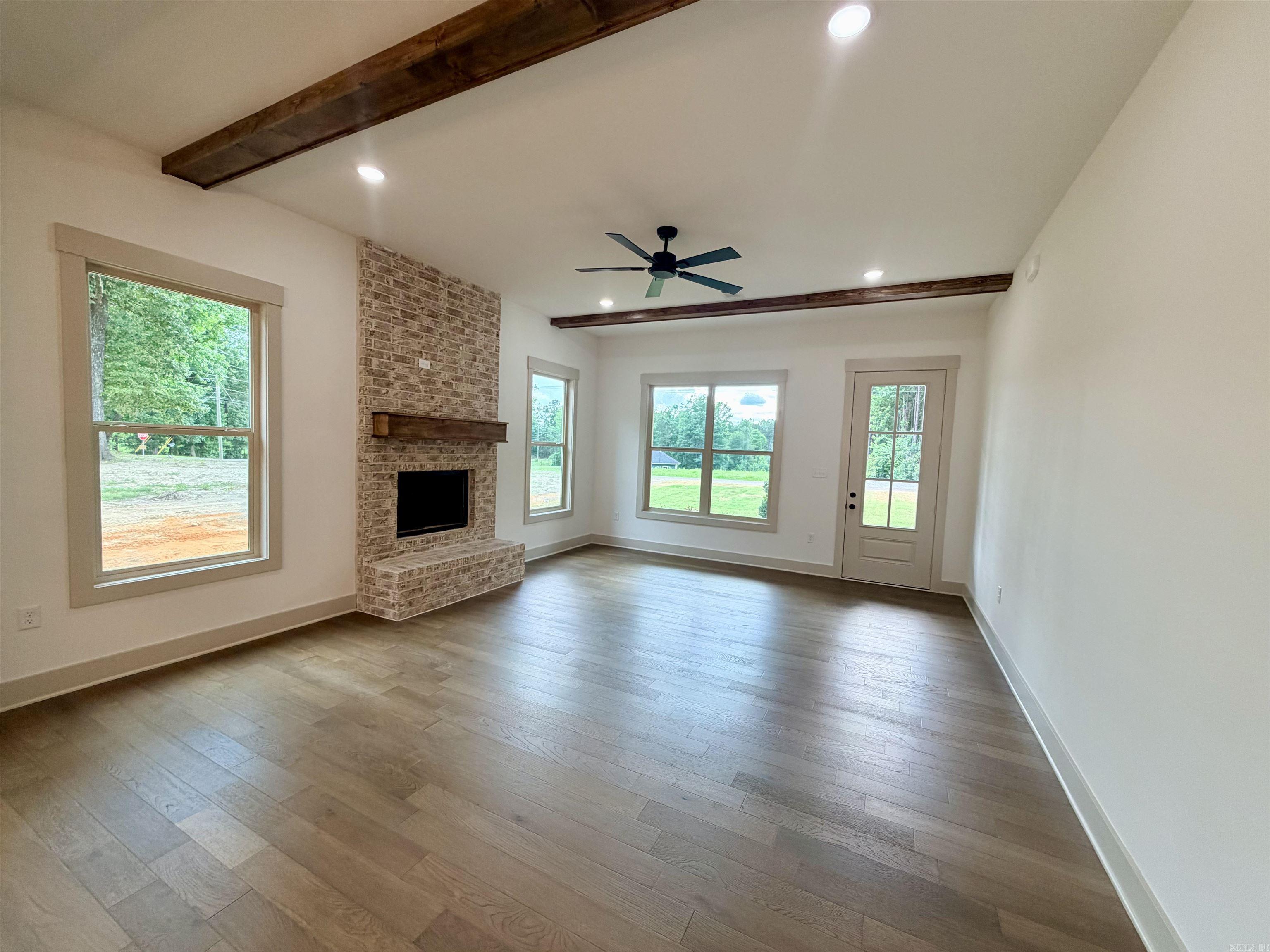 6812 N Detonti  Bauxite, AR