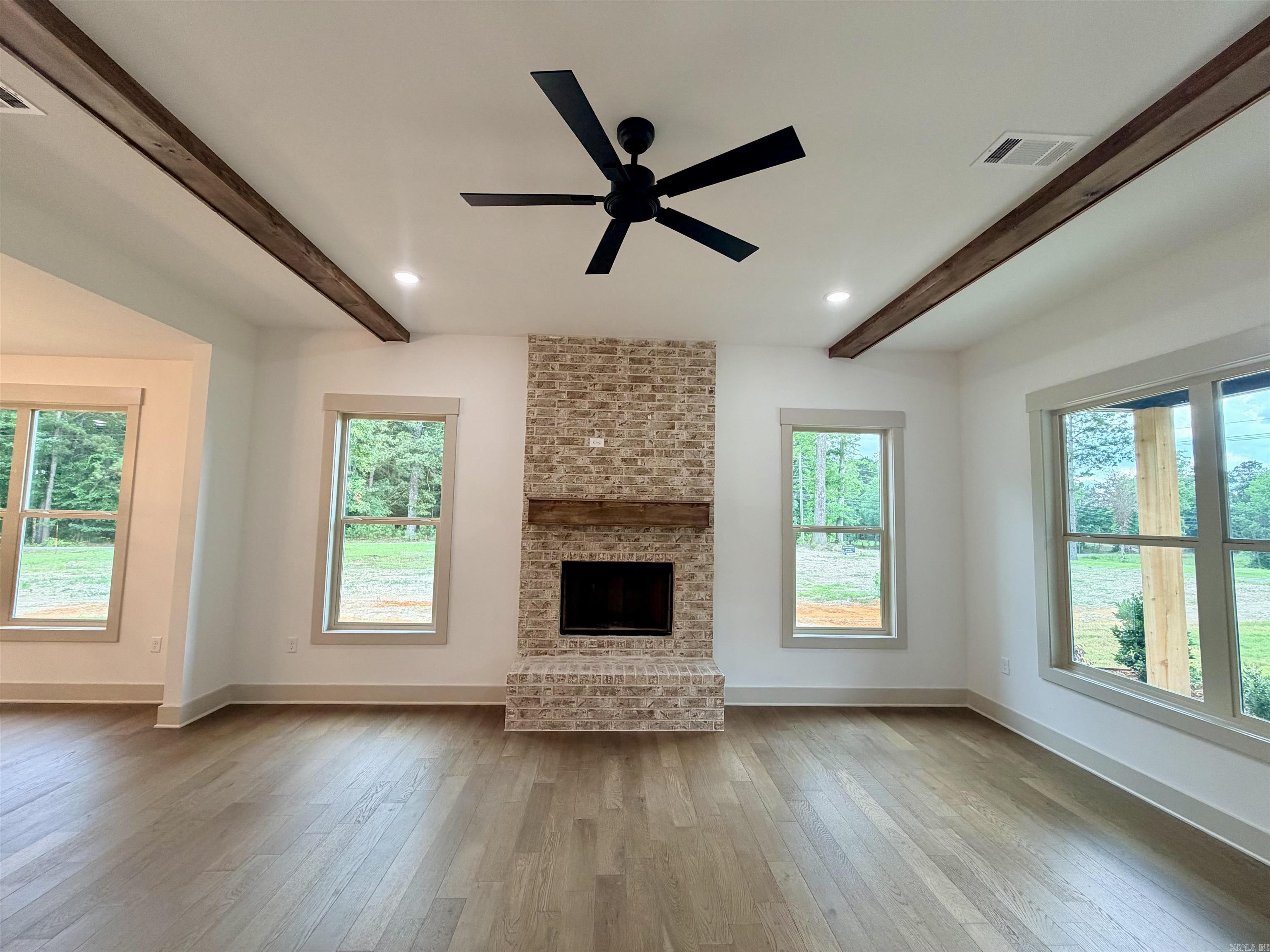 6812 N Detonti  Bauxite, AR