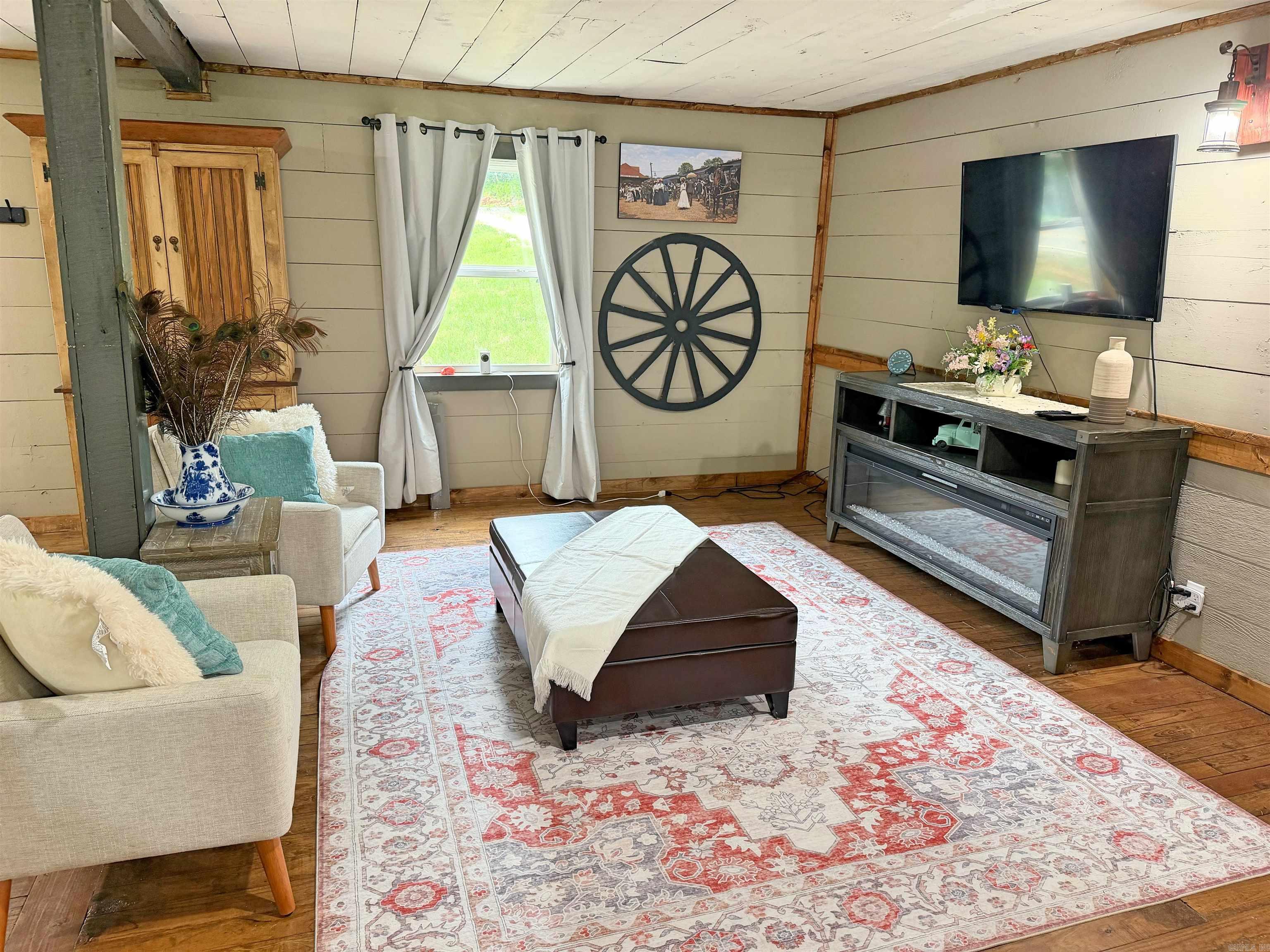7541 Highway 289 N.  Mammoth Spring, AR