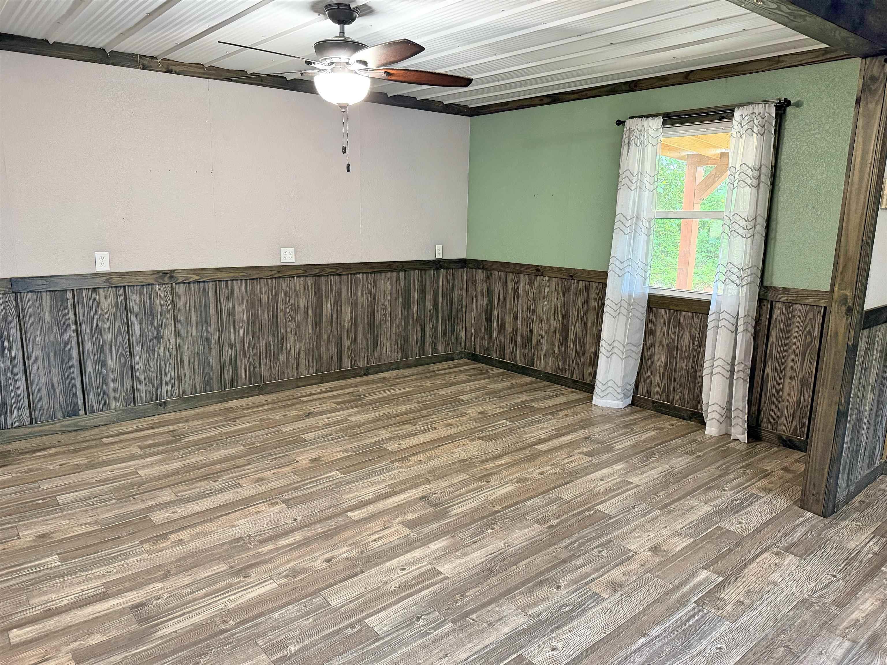 7541 Highway 289 N.  Mammoth Spring, AR