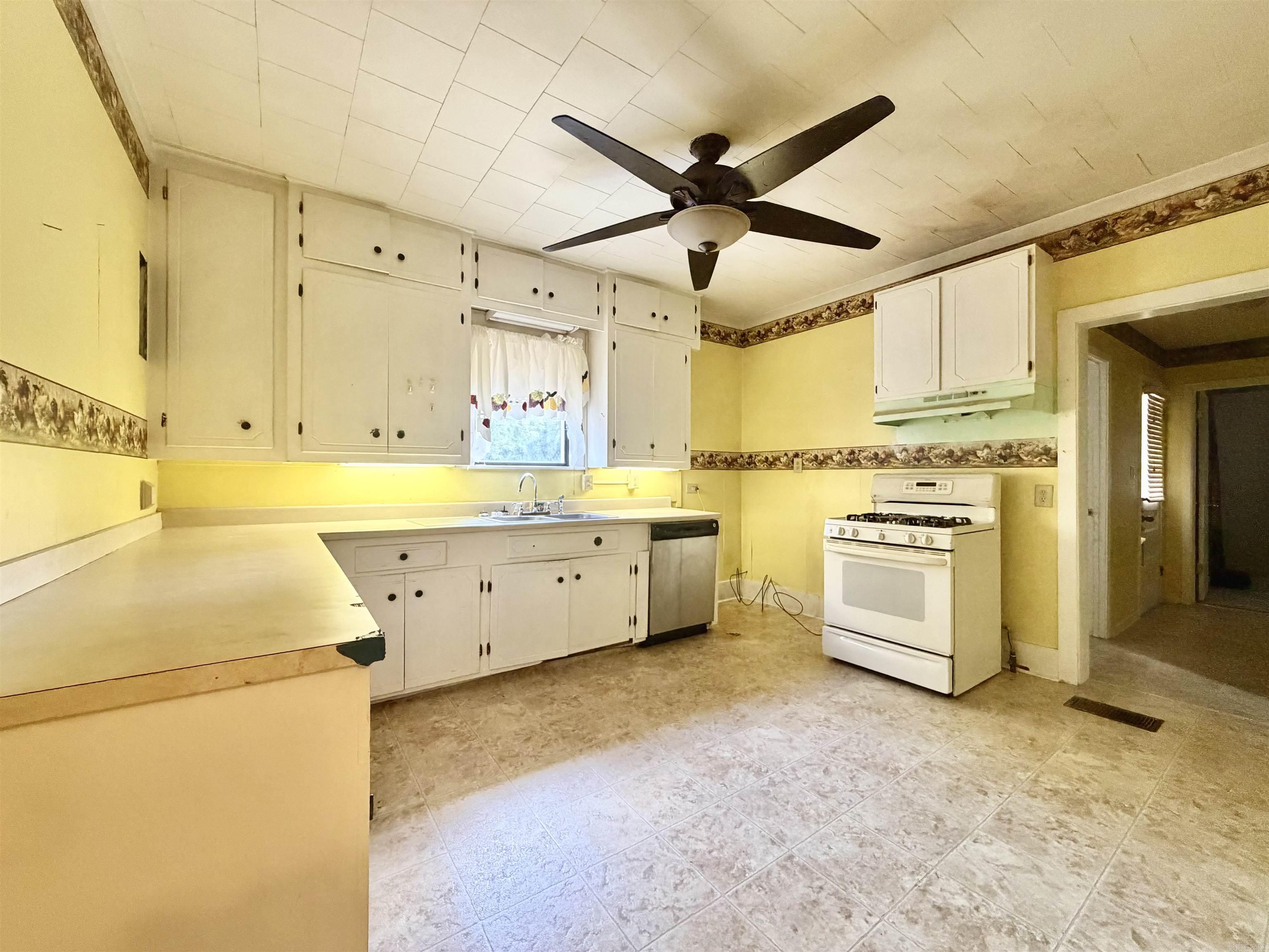 316 N Ripley Rd  El Dorado, AR