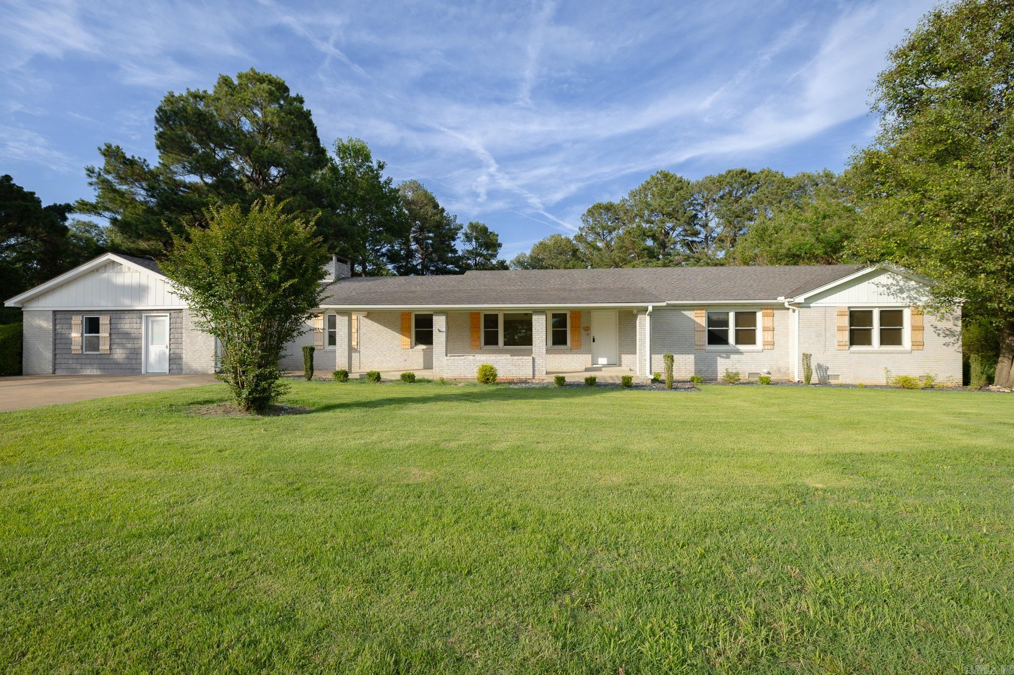 1287 W North  Piggott, AR