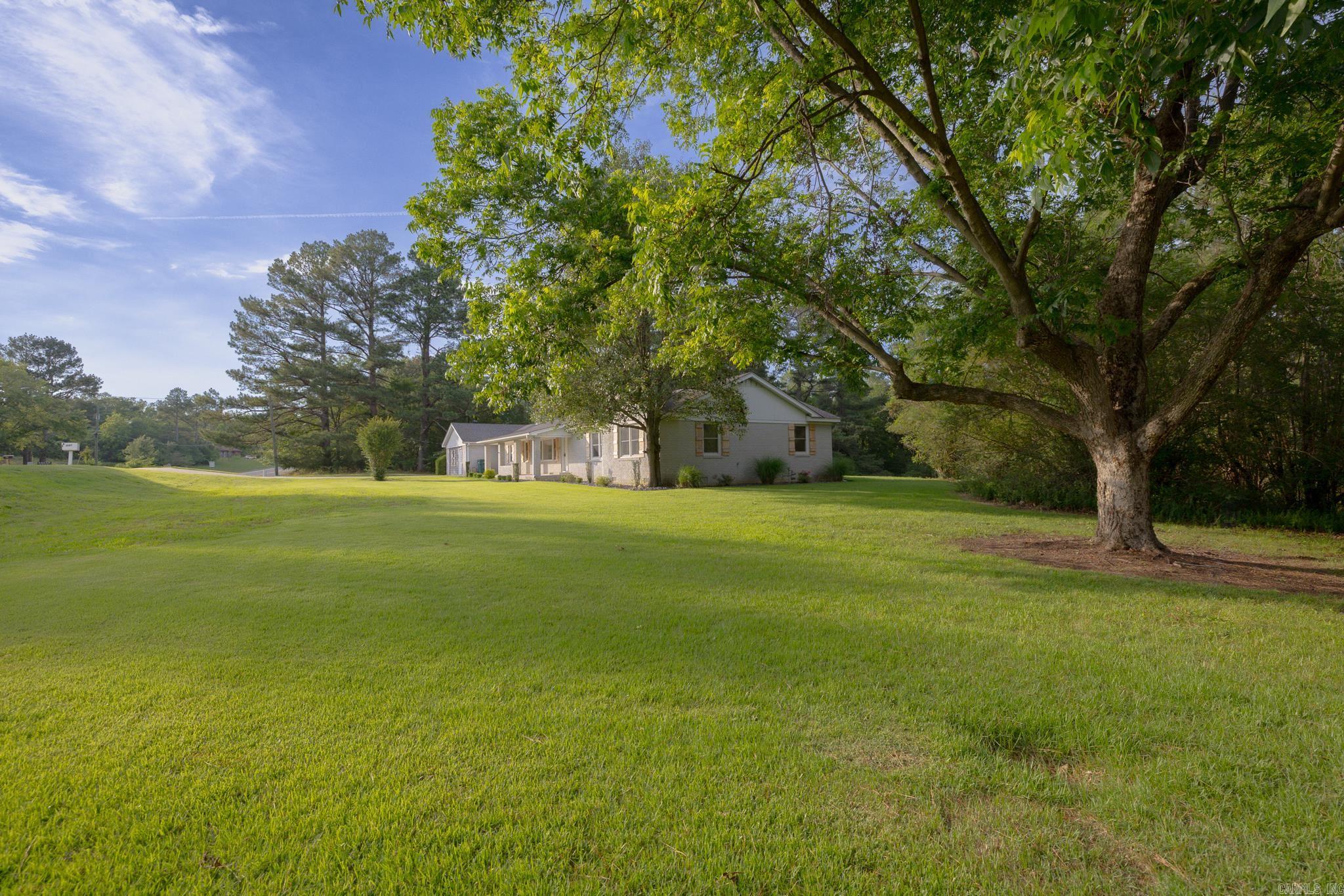 1287 W North  Piggott, AR