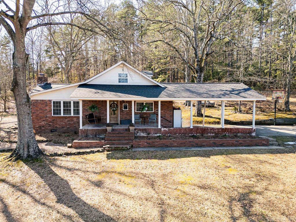 260 FERGUSON ROAD  Clinton, AR