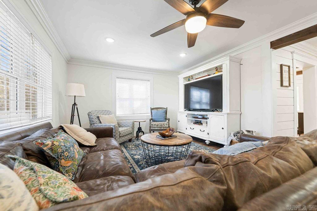 260 FERGUSON ROAD  Clinton, AR