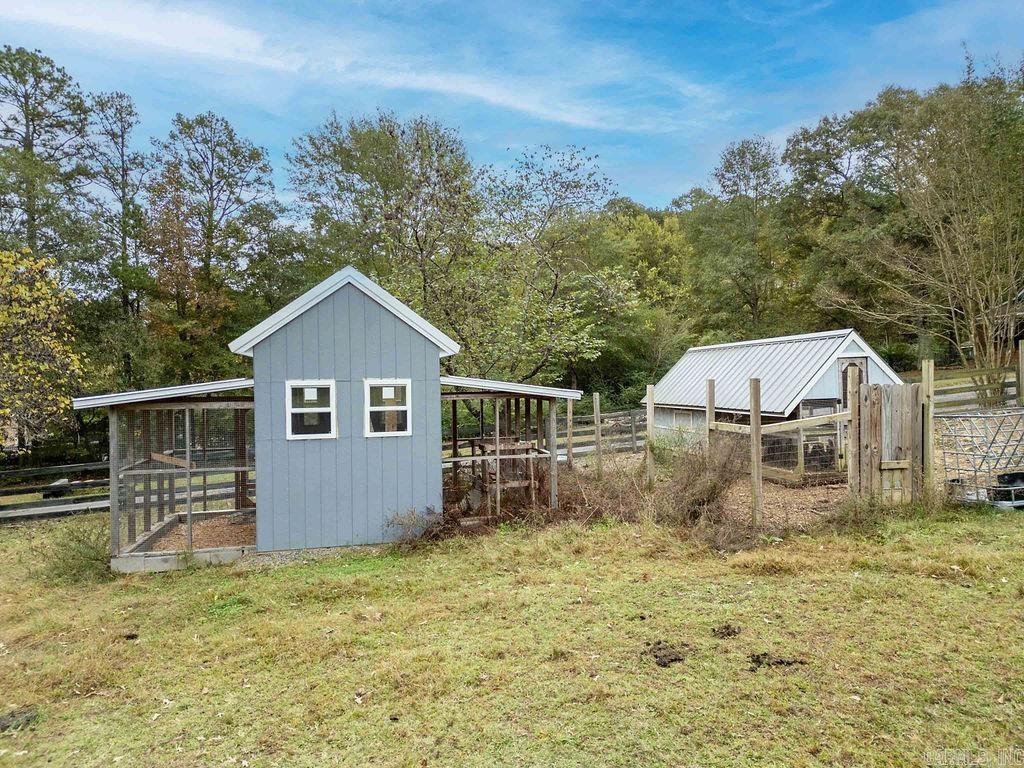 260 FERGUSON ROAD  Clinton, AR