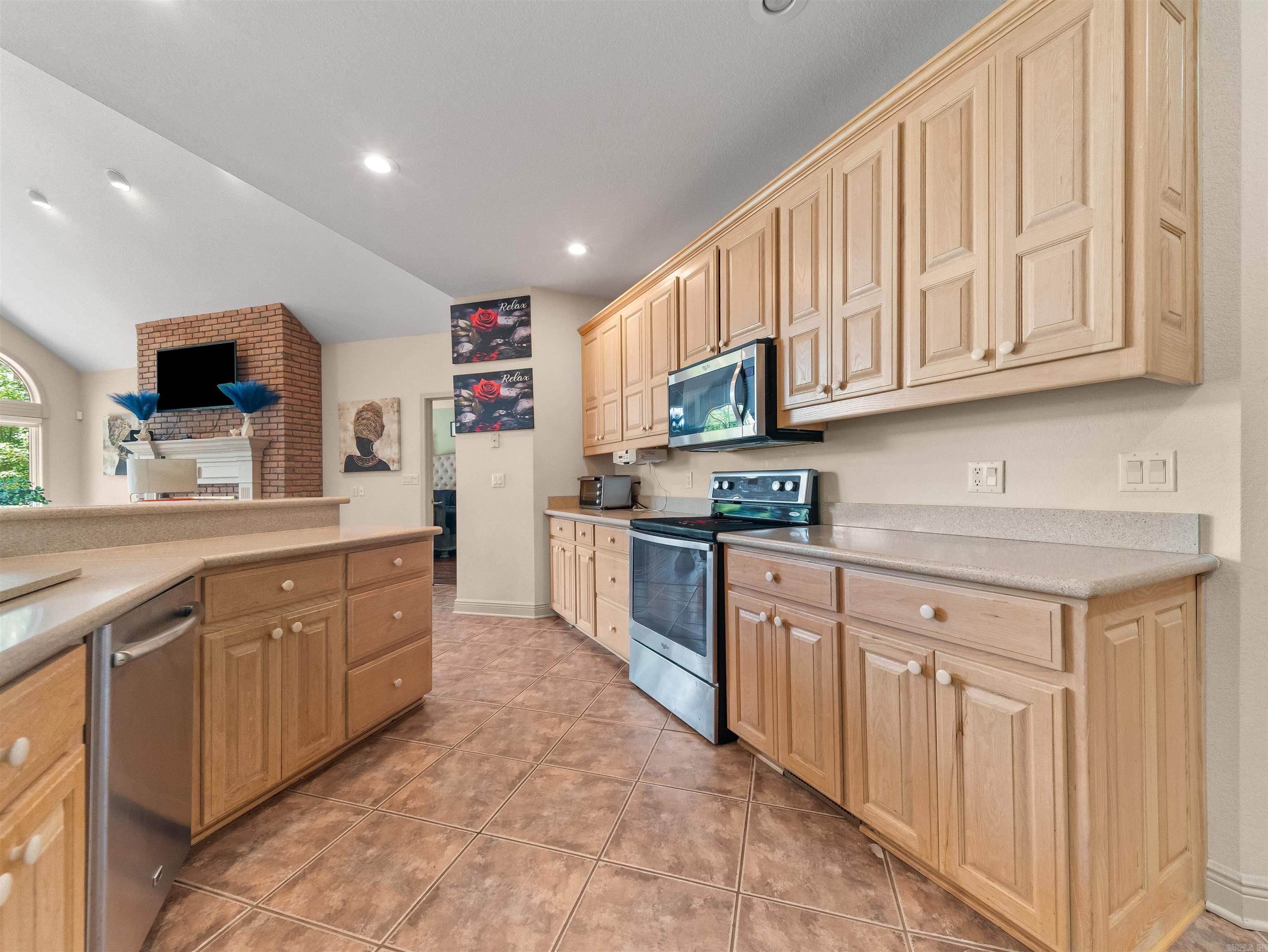15 Lago Drive  Hot Springs Village, AR