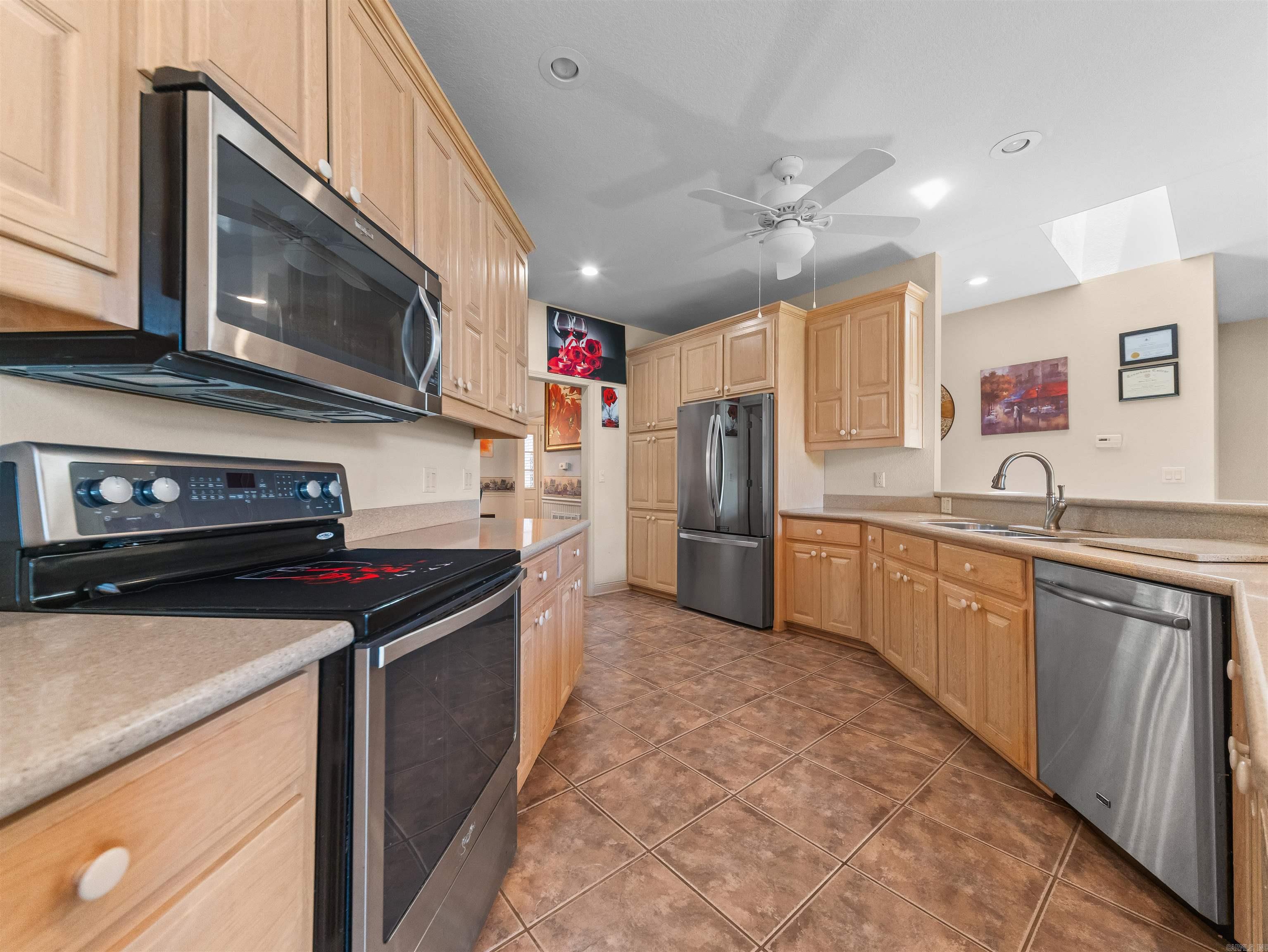 15 Lago Drive  Hot Springs Village, AR