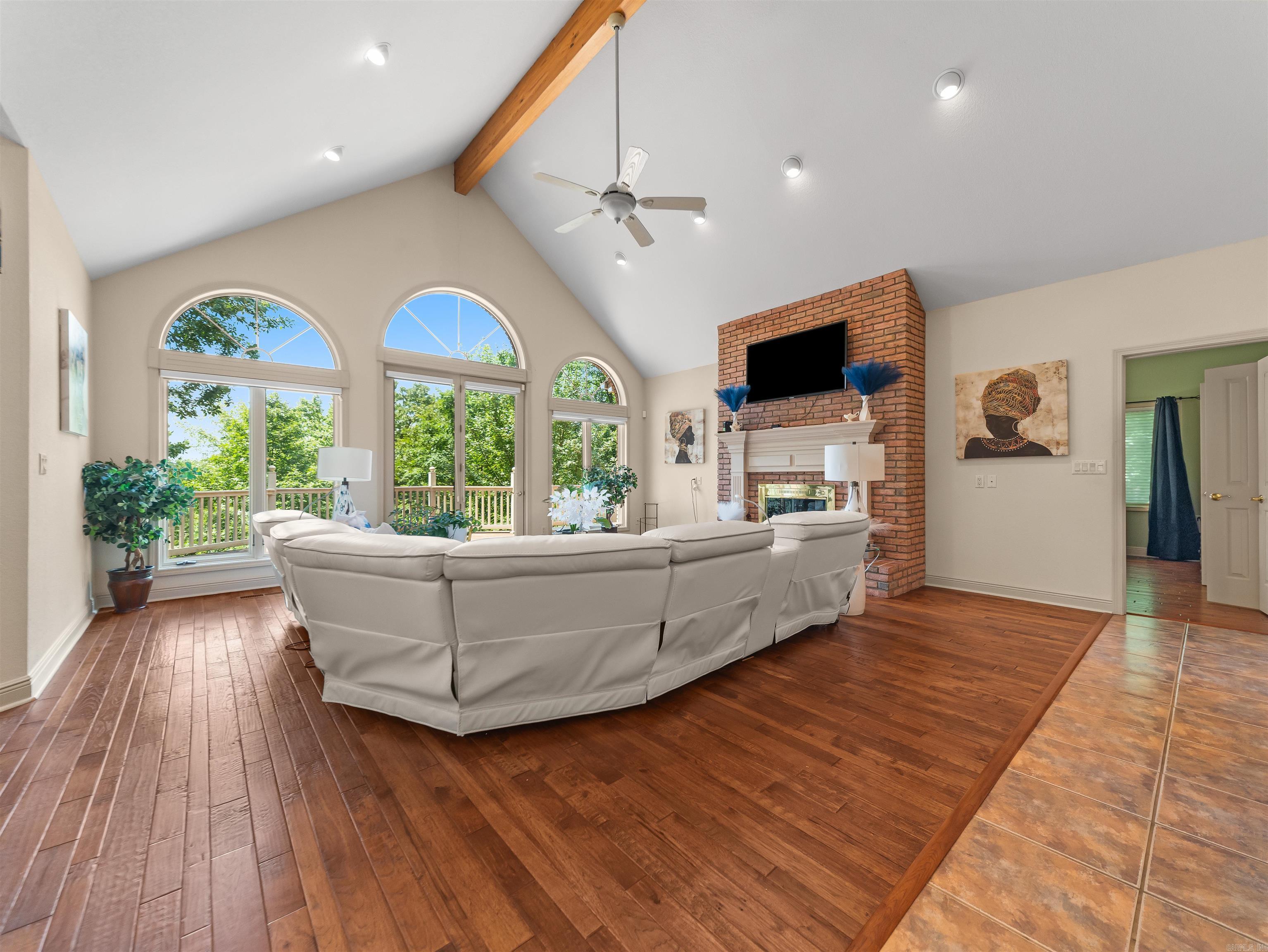 15 Lago Drive  Hot Springs Village, AR