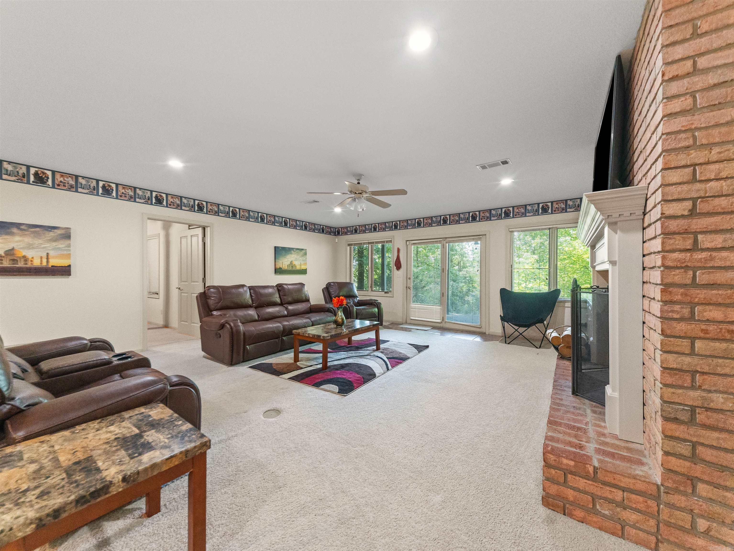 15 Lago Drive  Hot Springs Village, AR