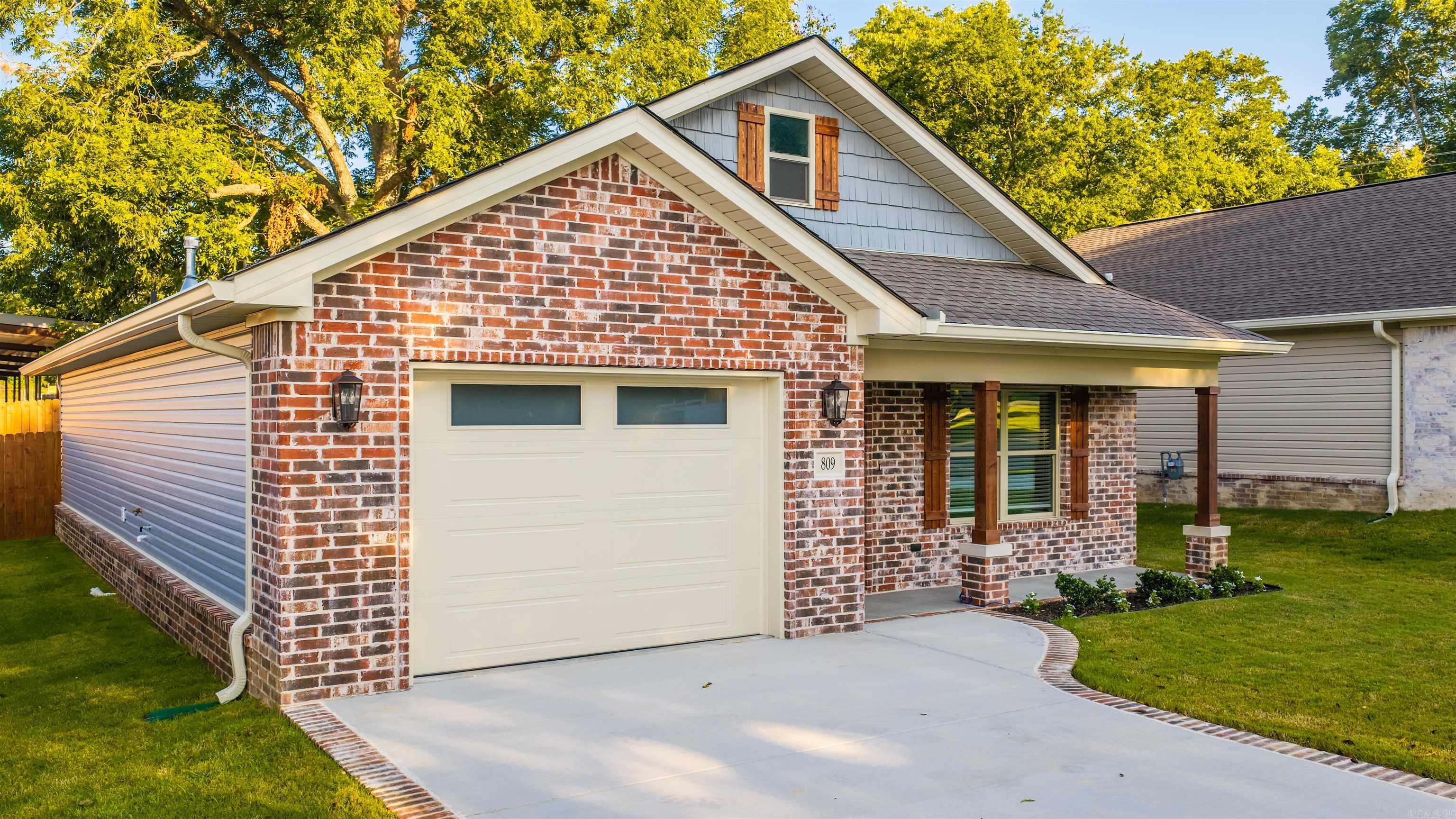 809 Pearl  Benton, AR