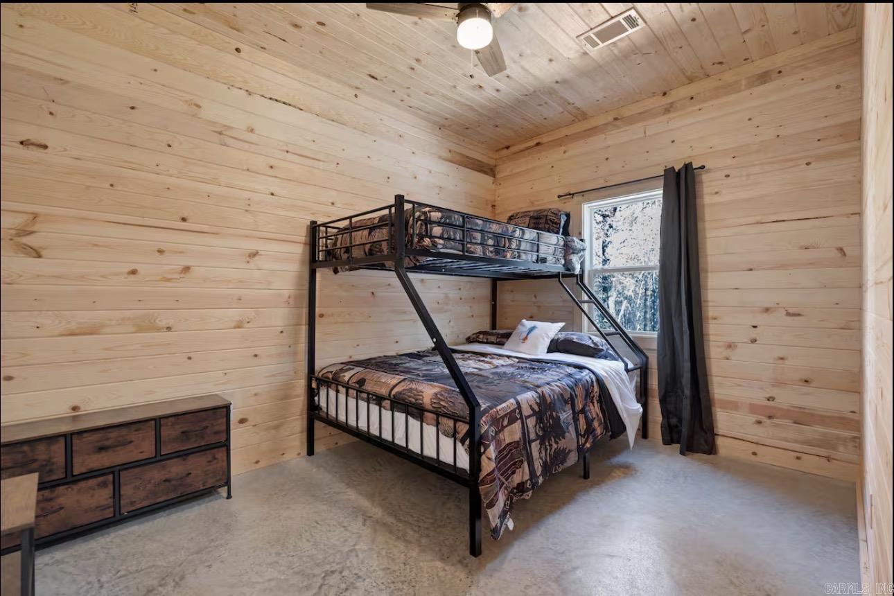 895 Pinterest Road  Hardy, AR