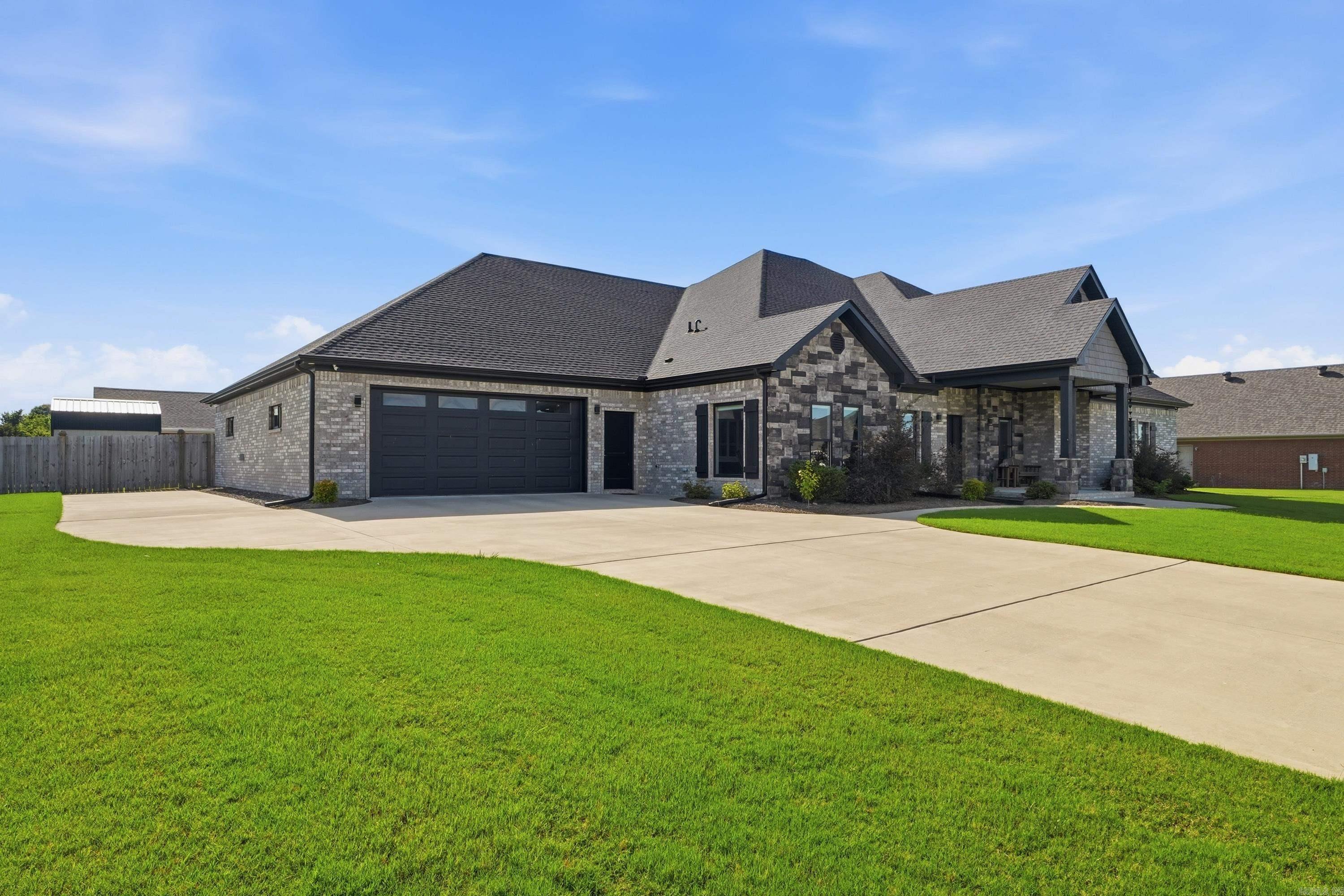 29 Kalli  Vilonia, AR
