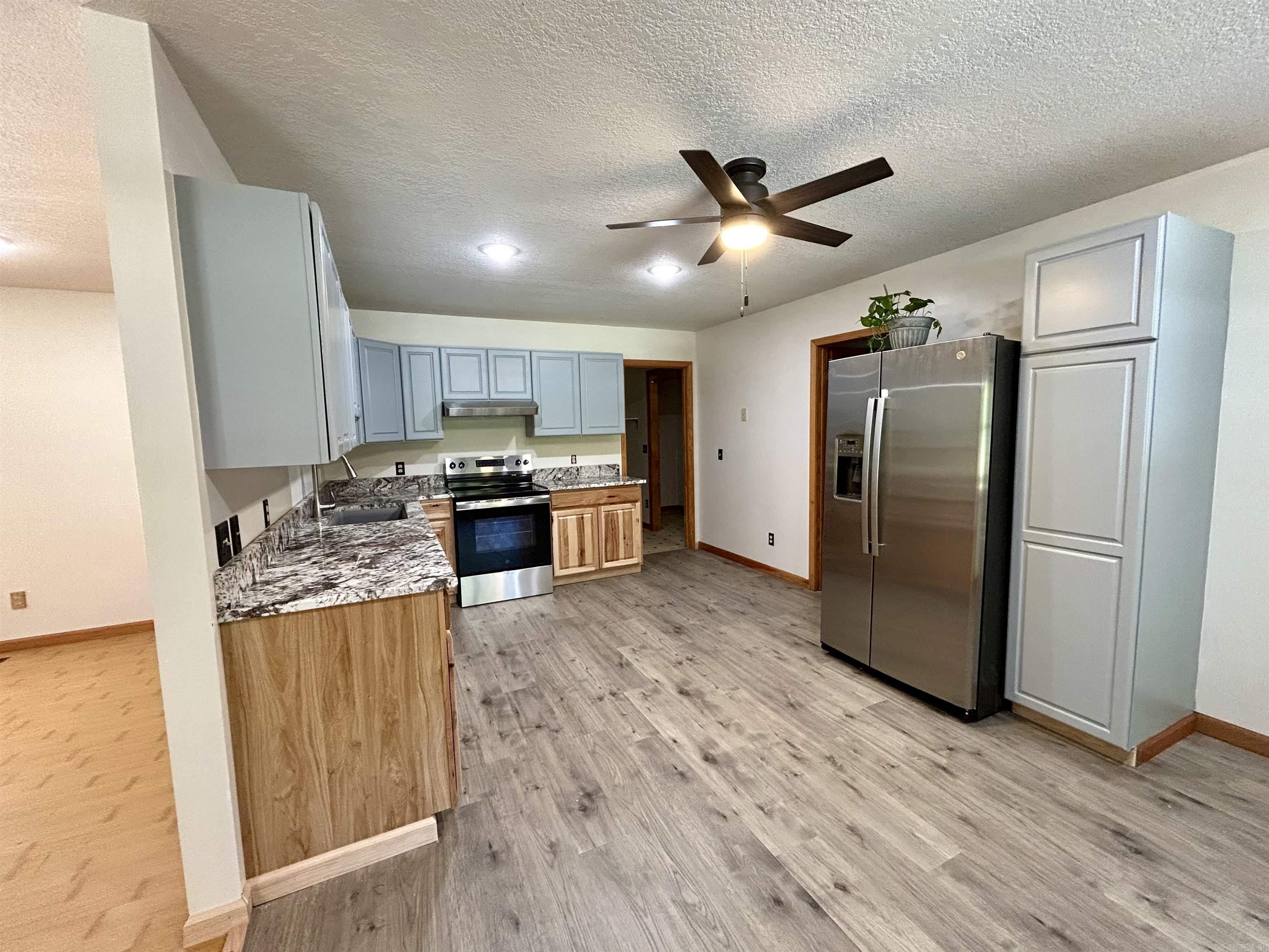 163 Love Rd  Mountain View, AR