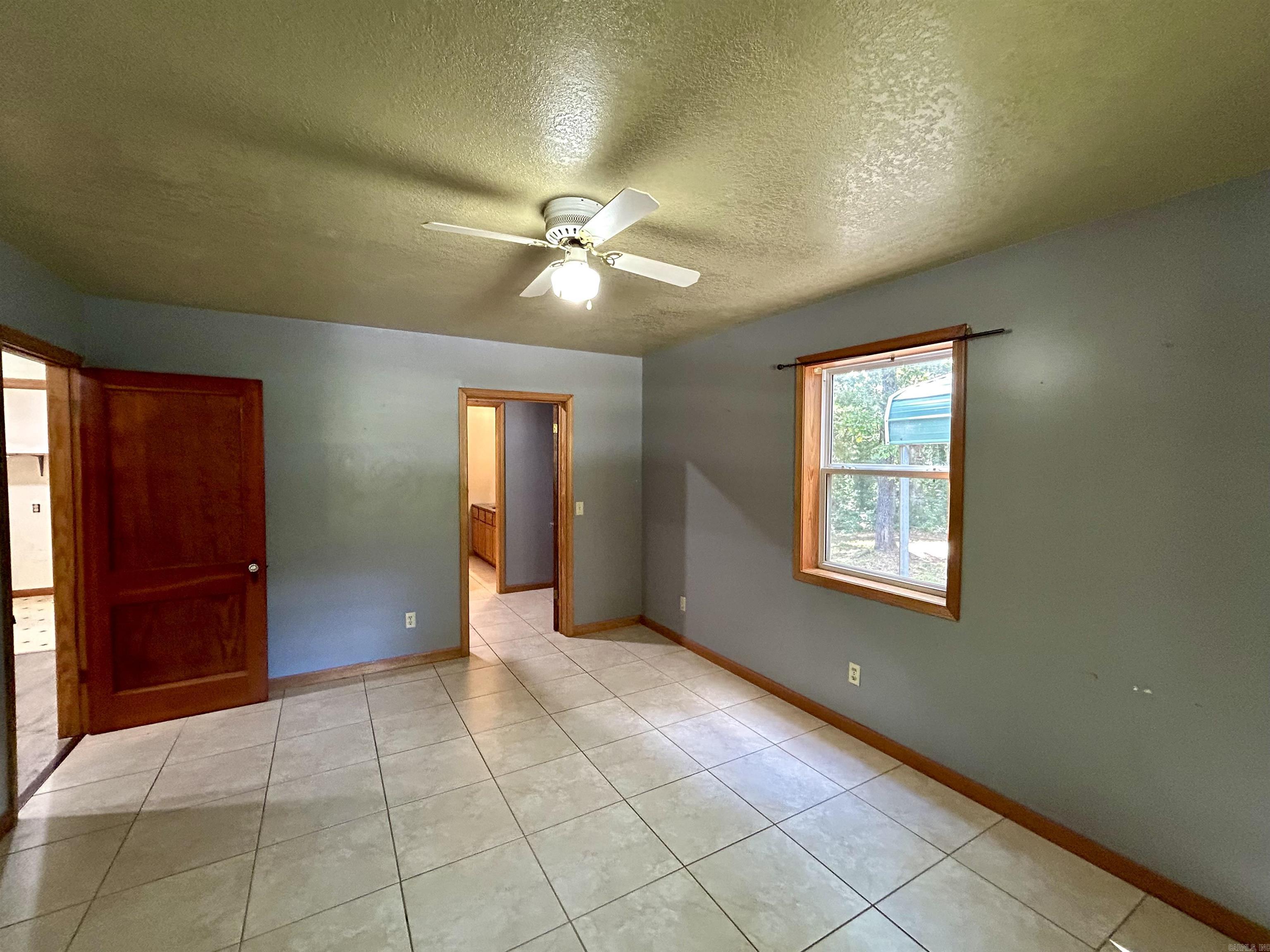 163 Love Rd  Mountain View, AR