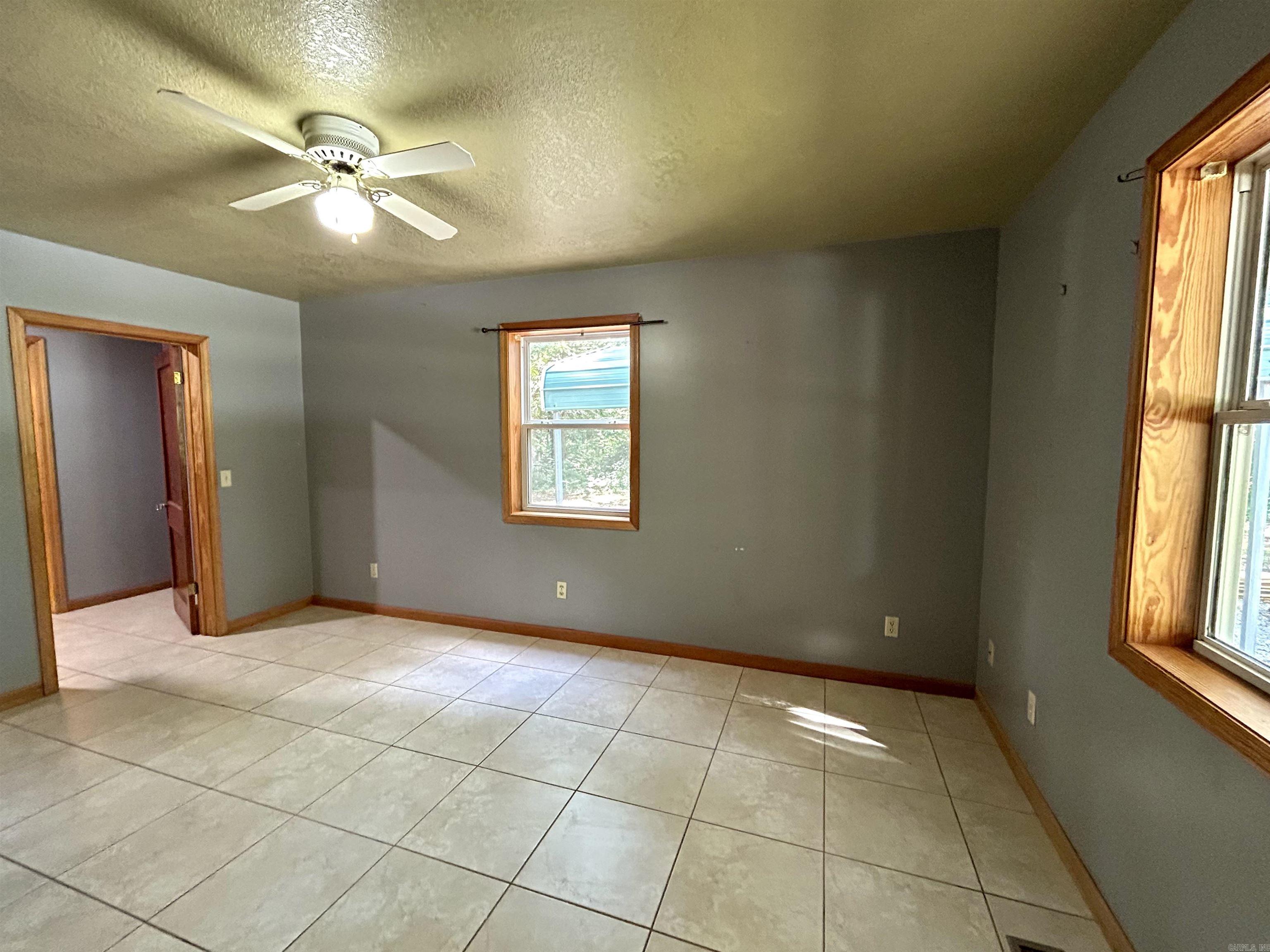 163 Love Rd  Mountain View, AR