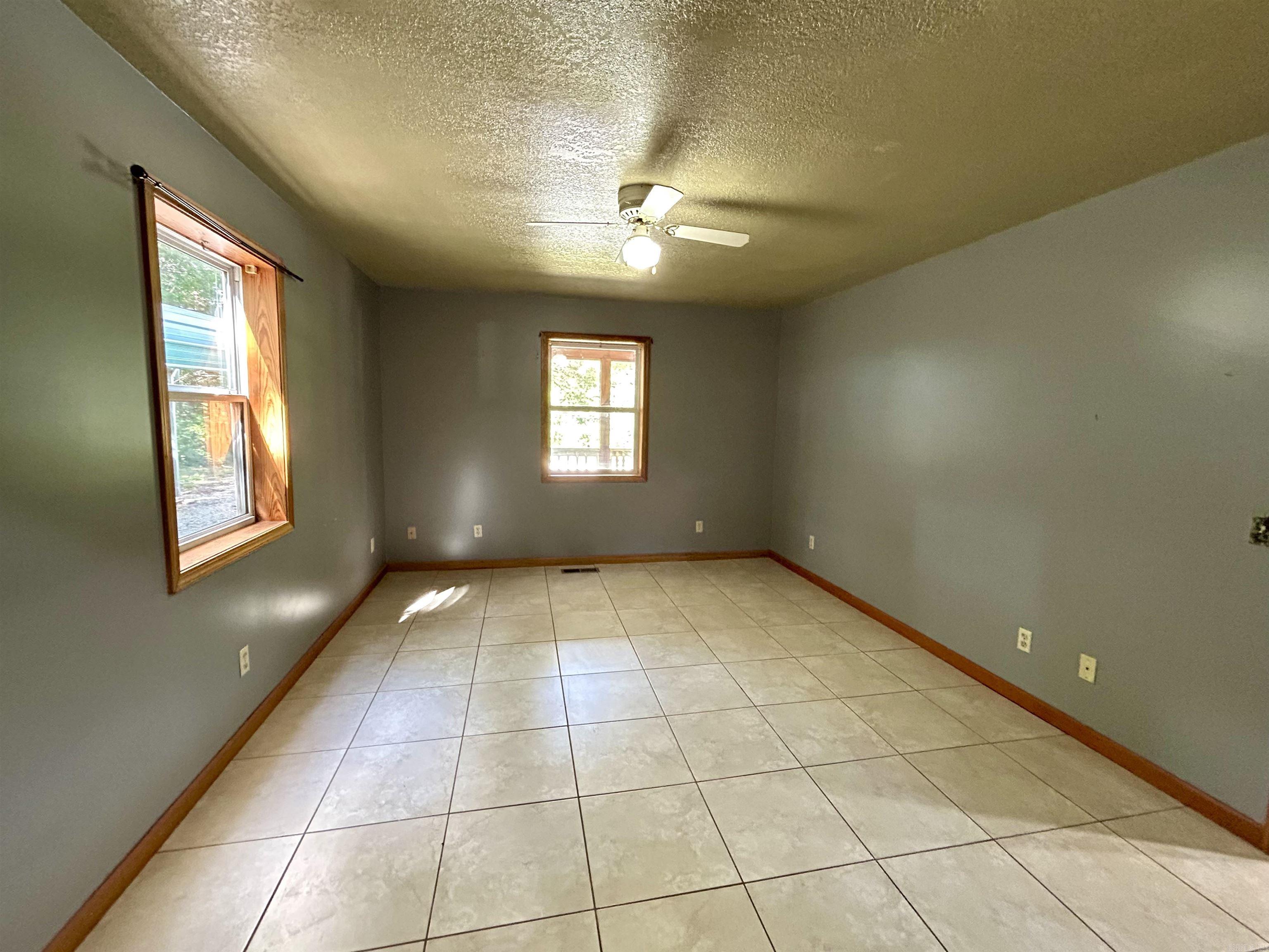 163 Love Rd  Mountain View, AR