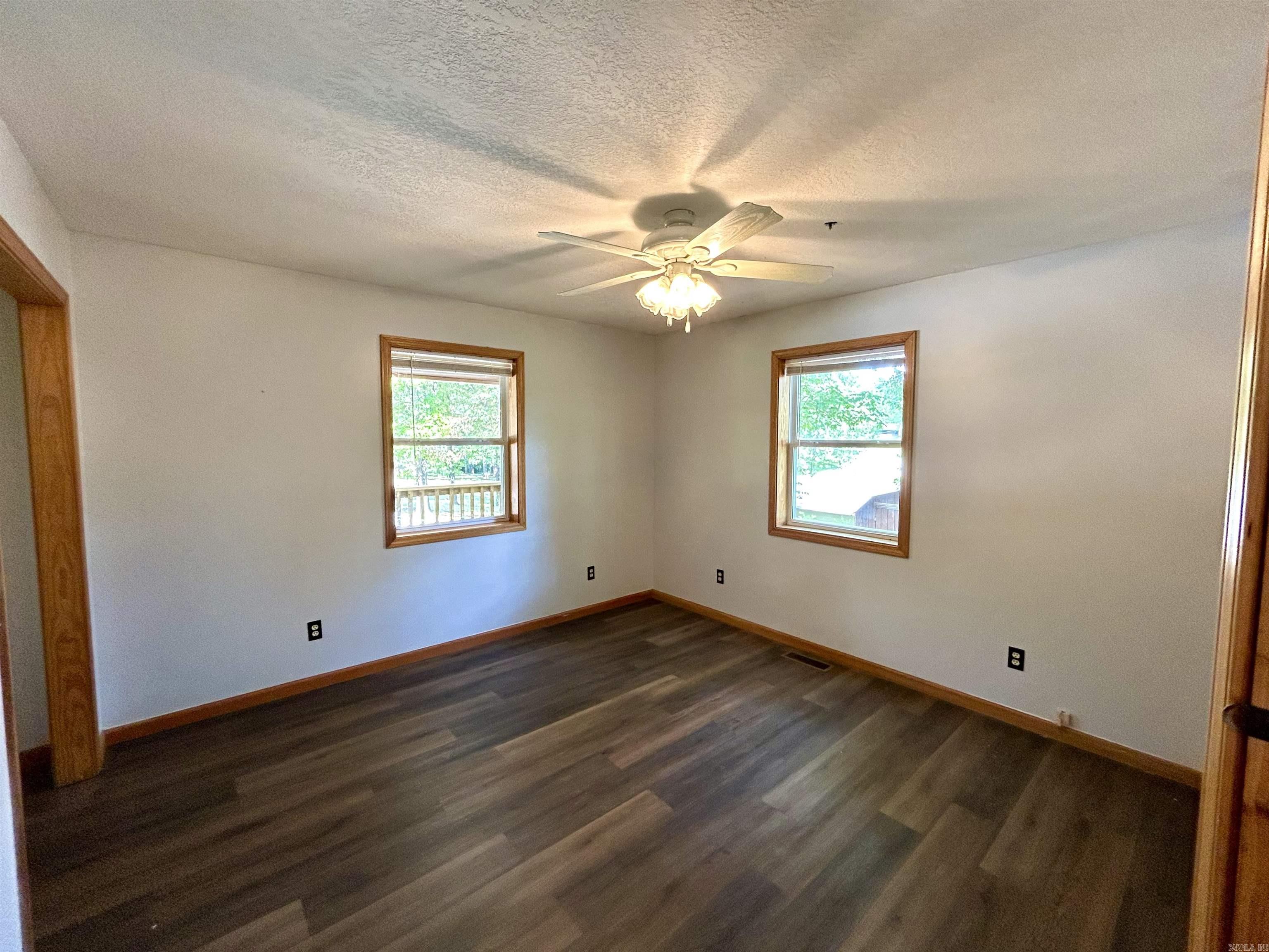 163 Love Rd  Mountain View, AR