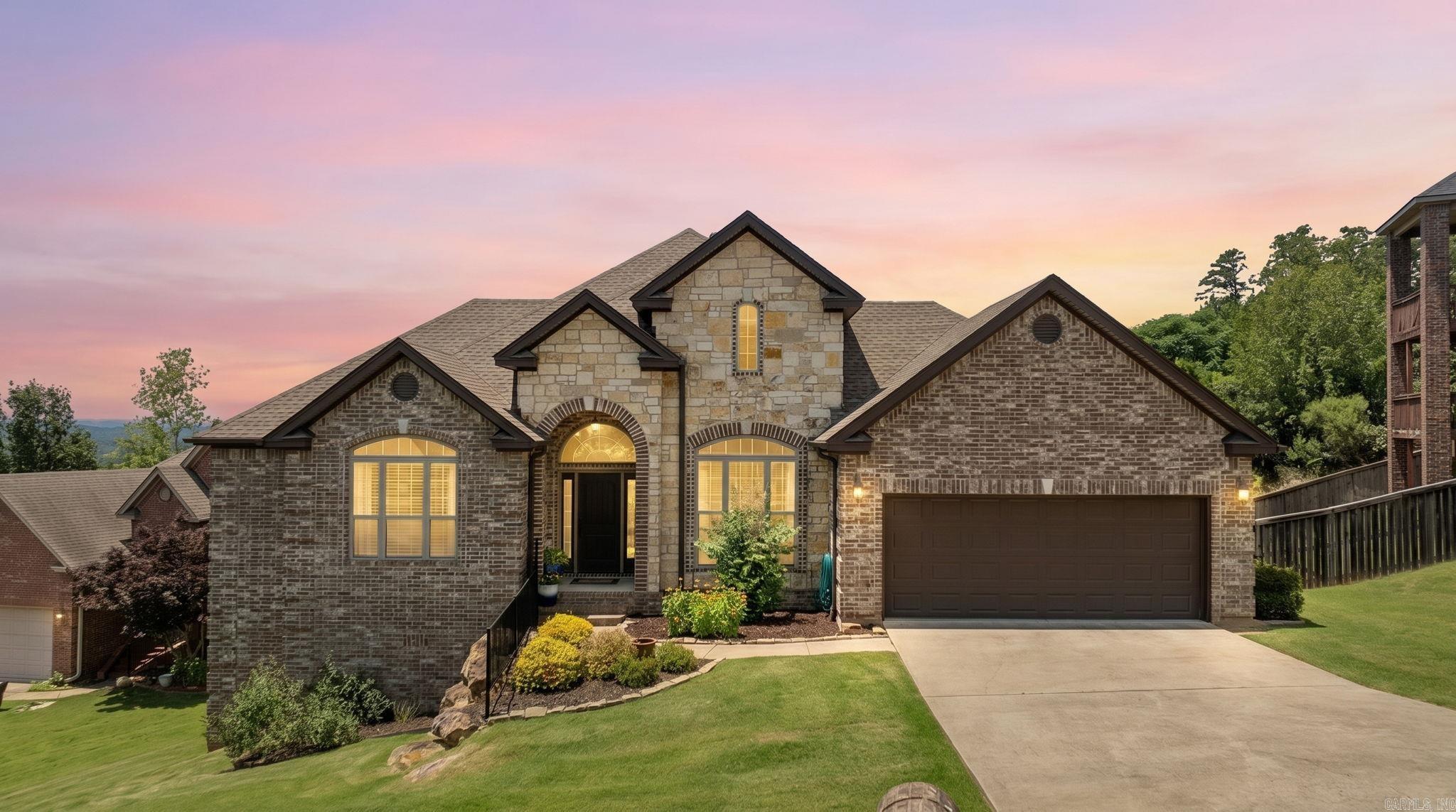124 Crestview  Maumelle, AR