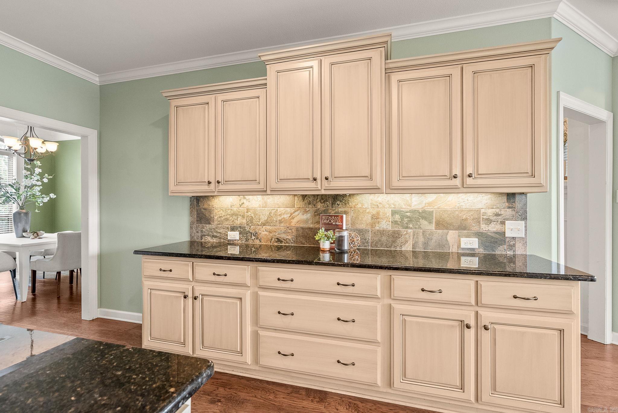 124 Crestview  Maumelle, AR