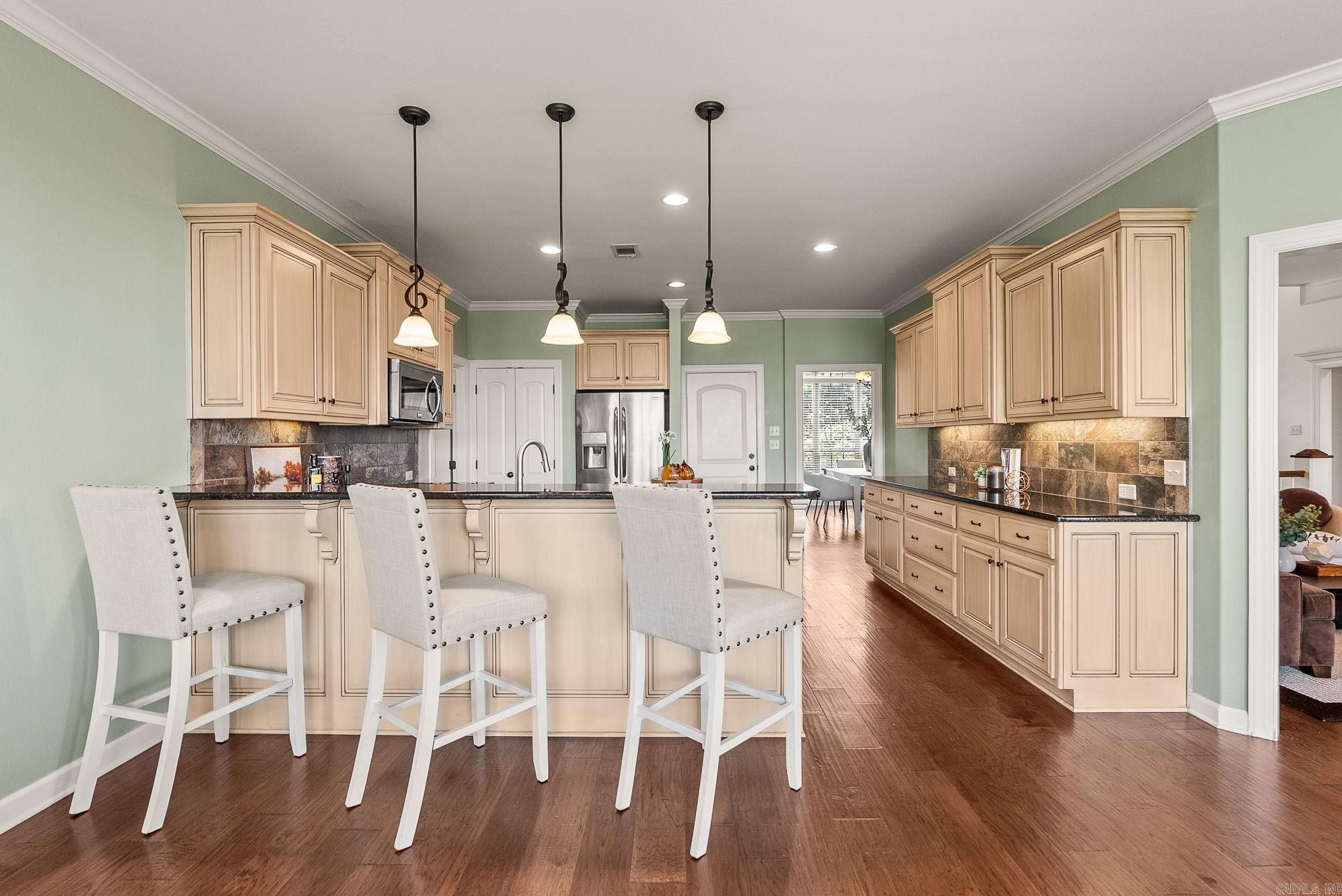 124 Crestview  Maumelle, AR