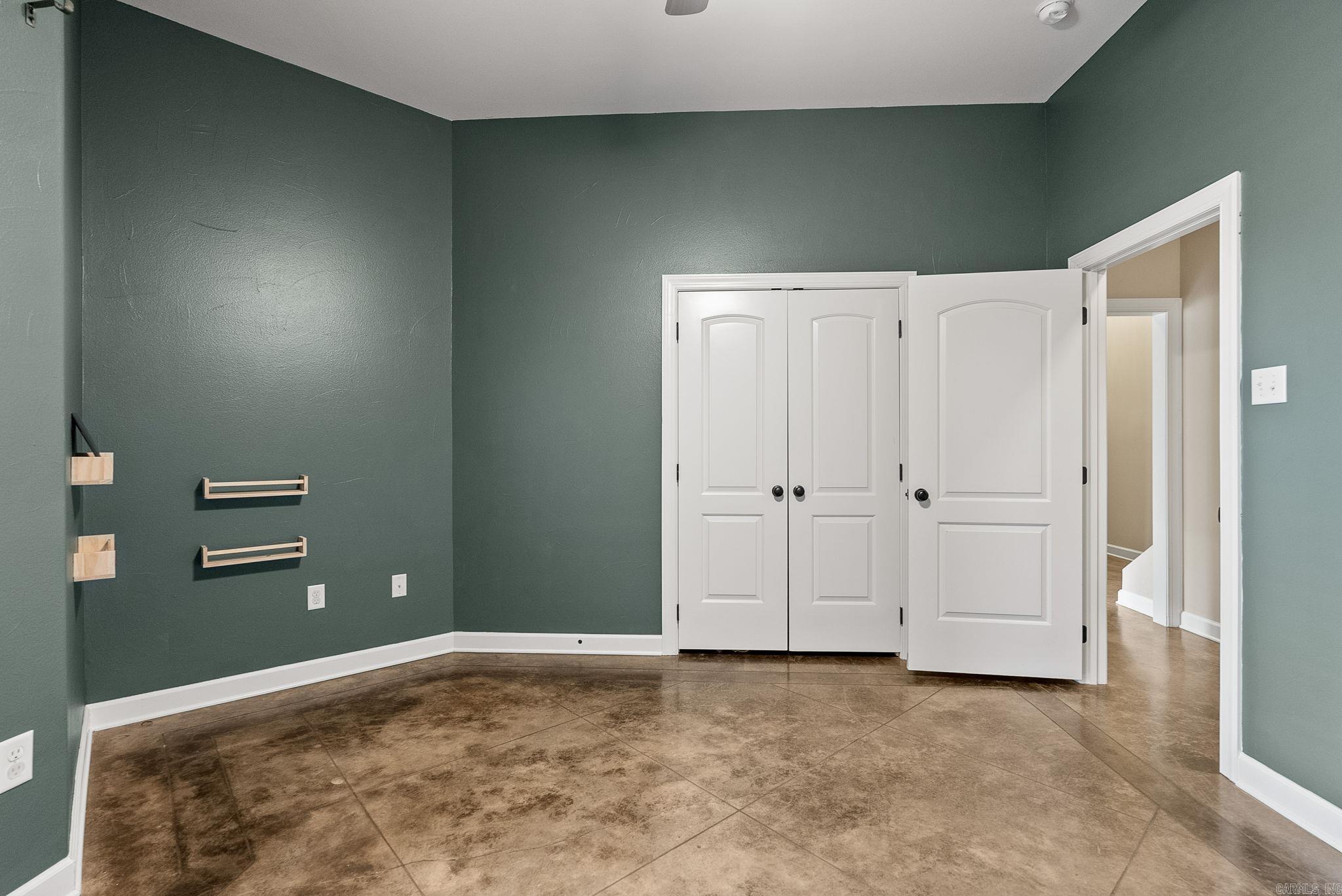 124 Crestview  Maumelle, AR