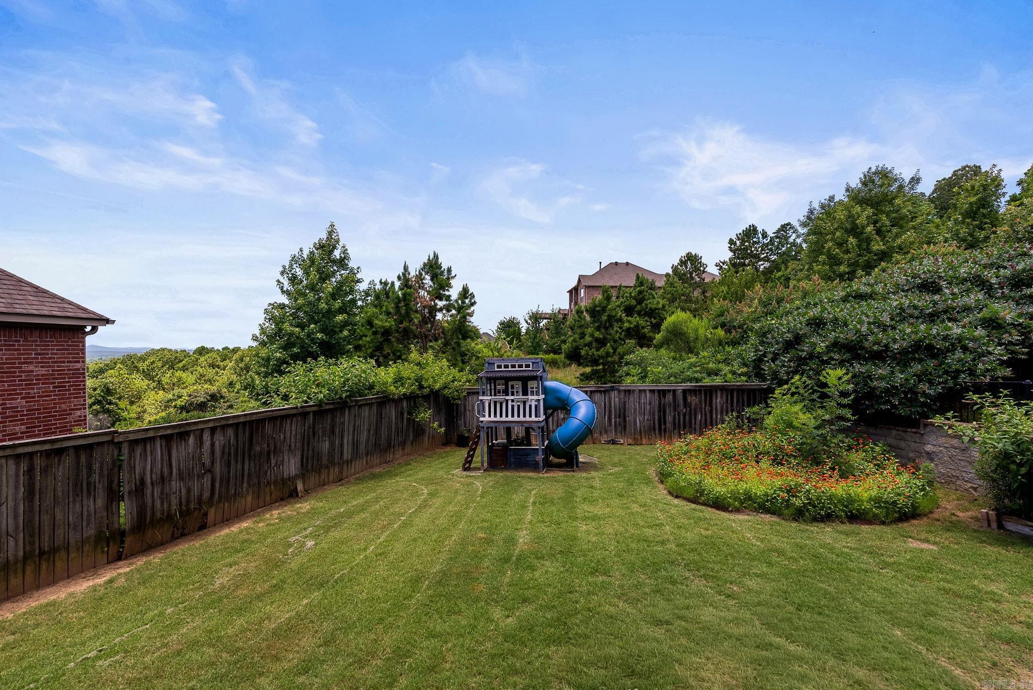 124 Crestview  Maumelle, AR
