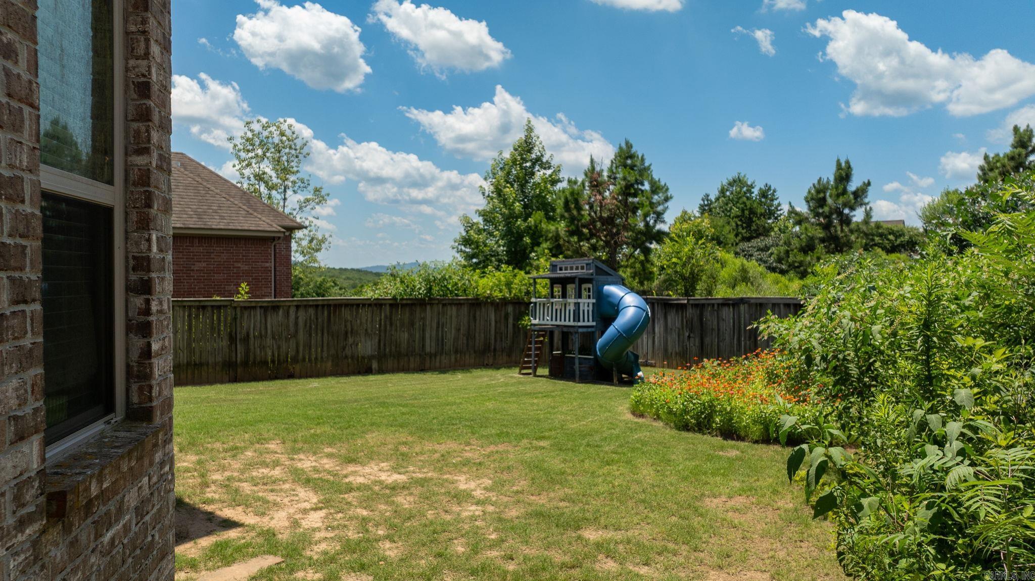 124 Crestview  Maumelle, AR