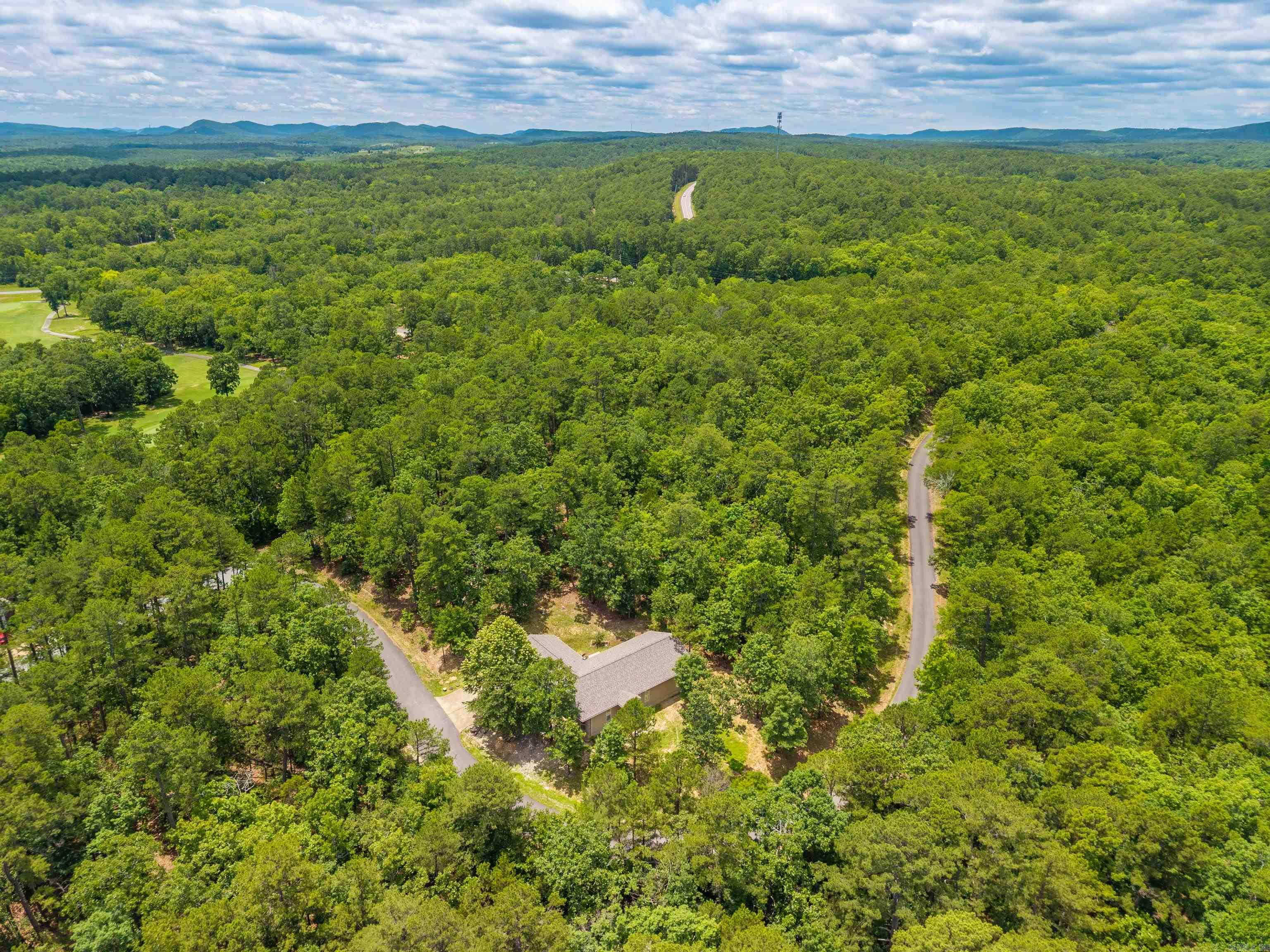35 San Sebastian Way  Hot Springs Village, AR