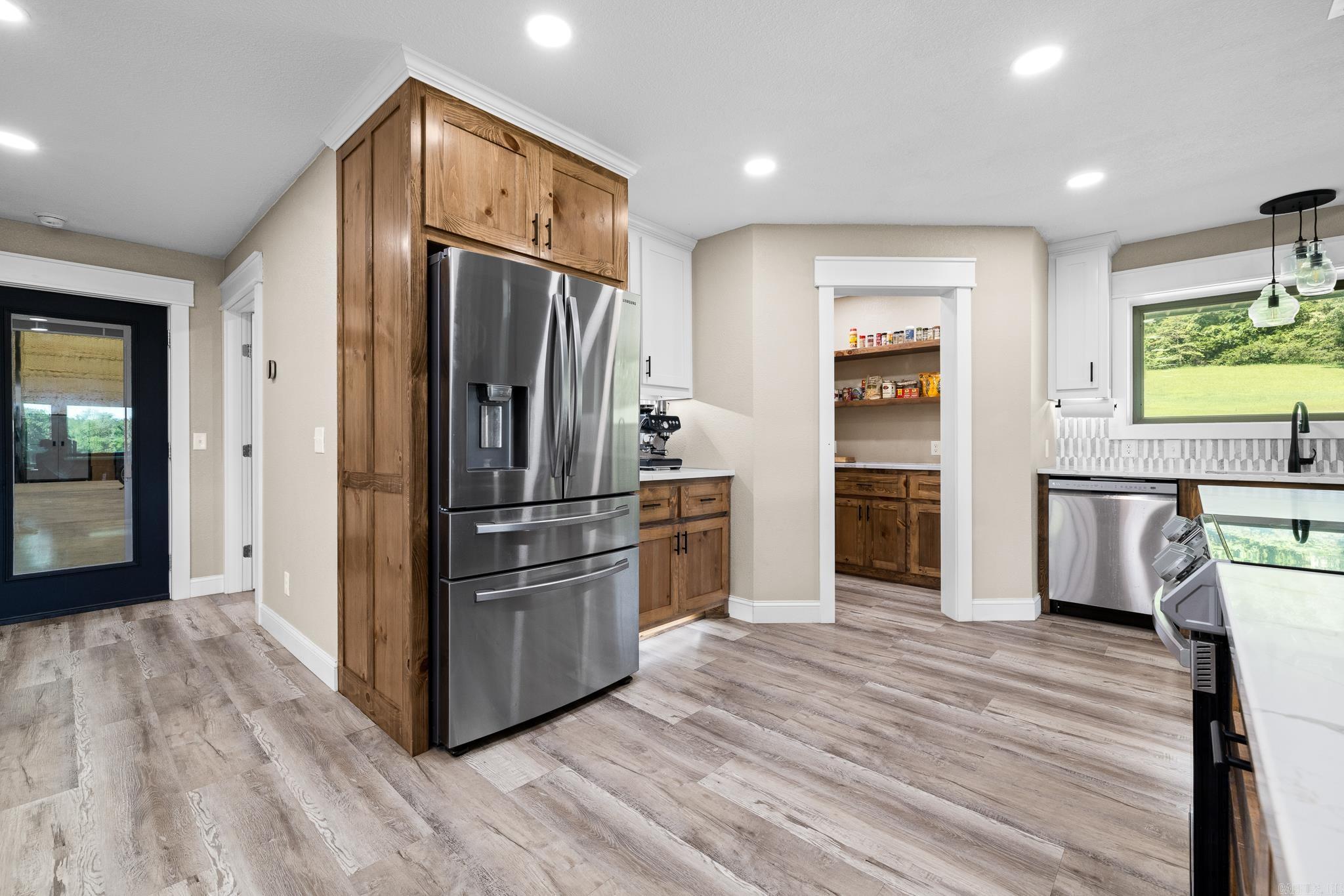 13136 N Cedar Grove  Lead Hill, AR