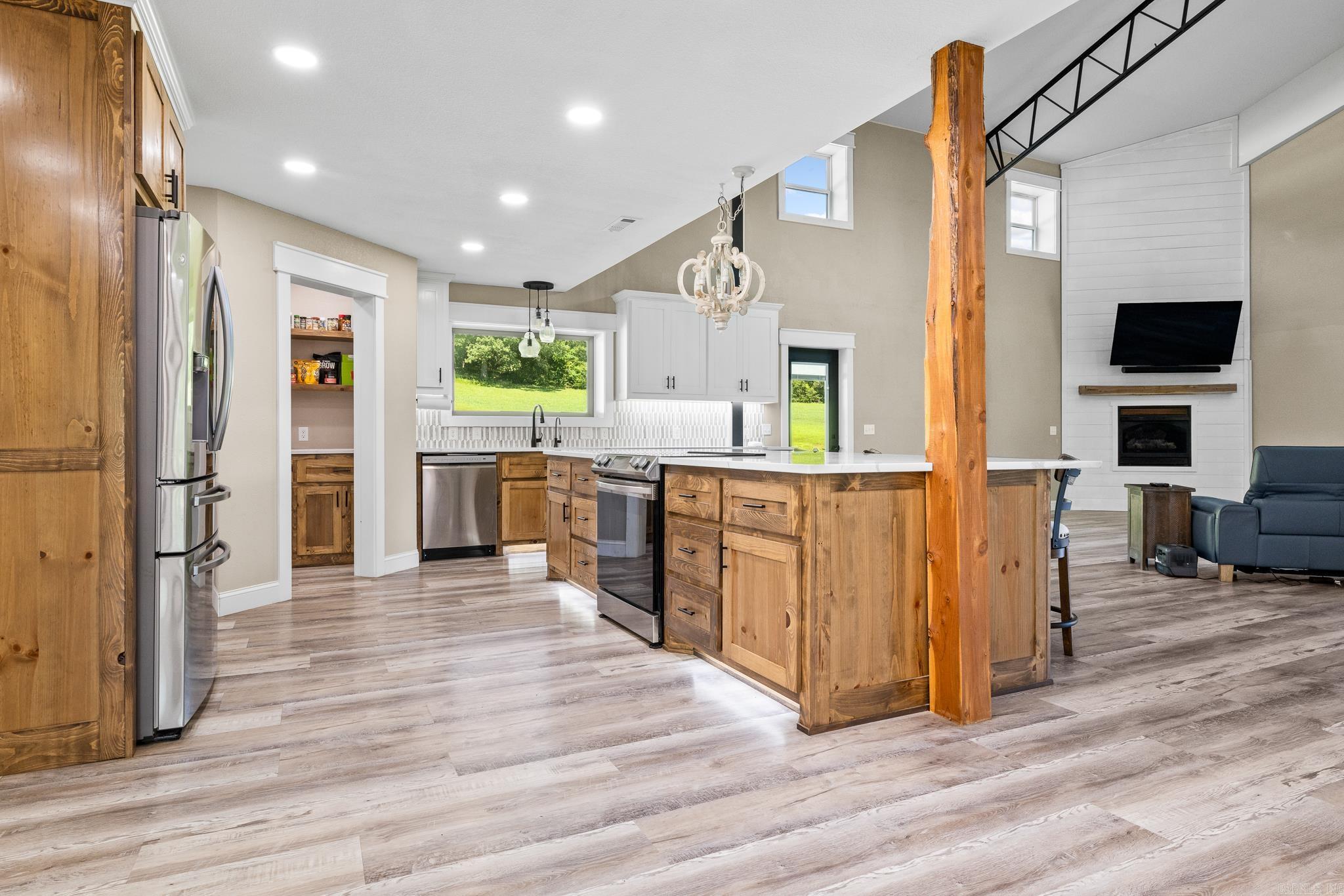 13136 N Cedar Grove  Lead Hill, AR