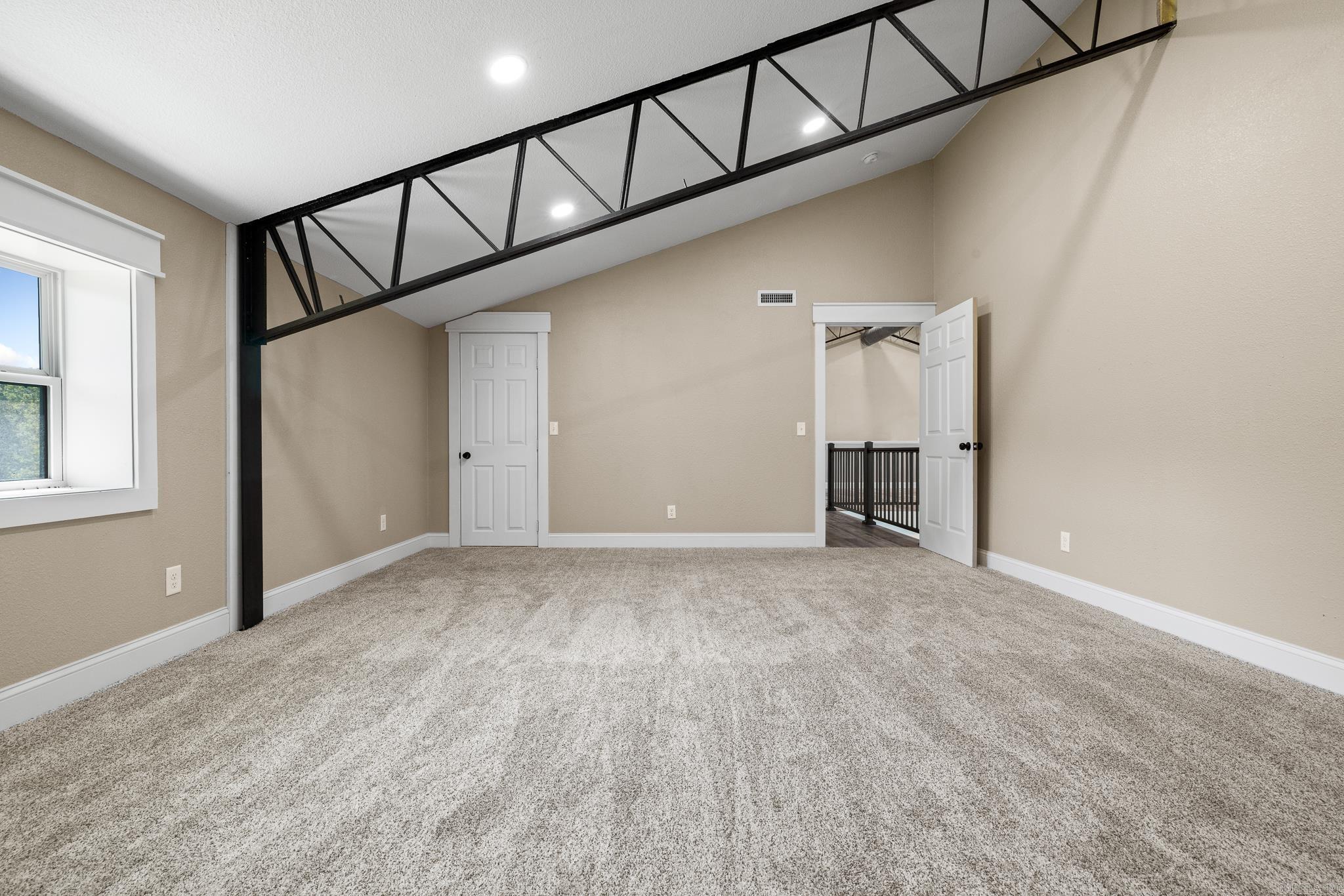 13136 N Cedar Grove  Lead Hill, AR
