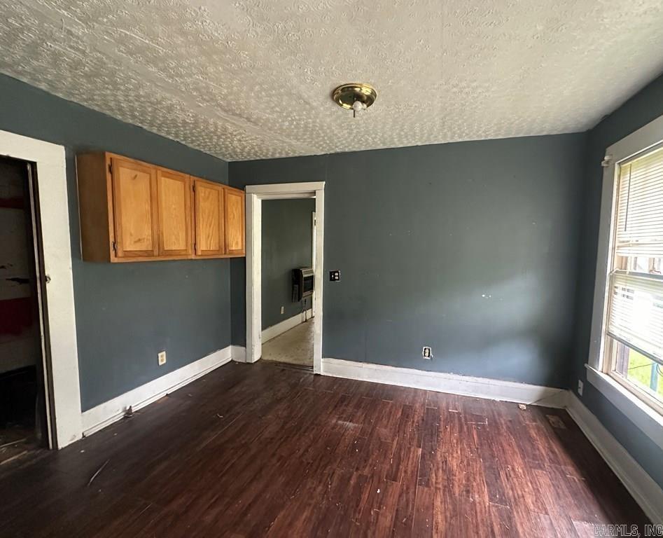 101 Early  Linden, TX