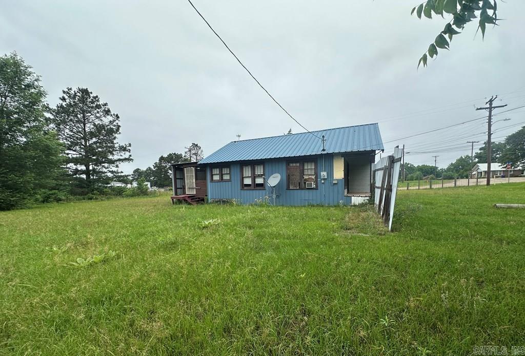 101 Early  Linden, TX