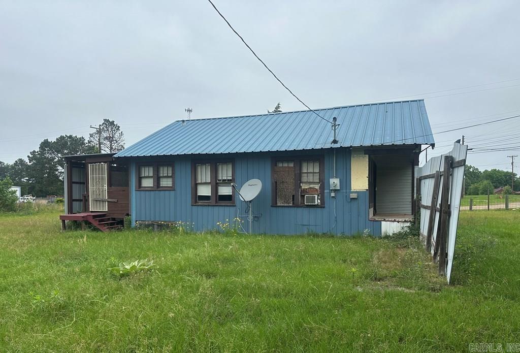 101 Early  Linden, TX