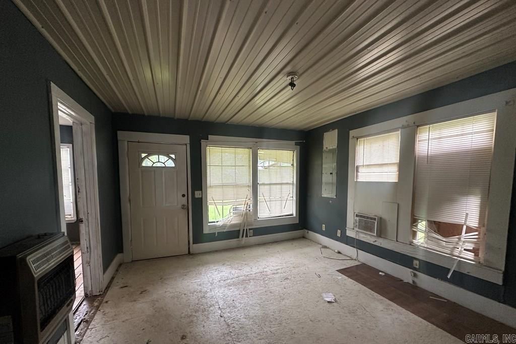 101 Early  Linden, TX