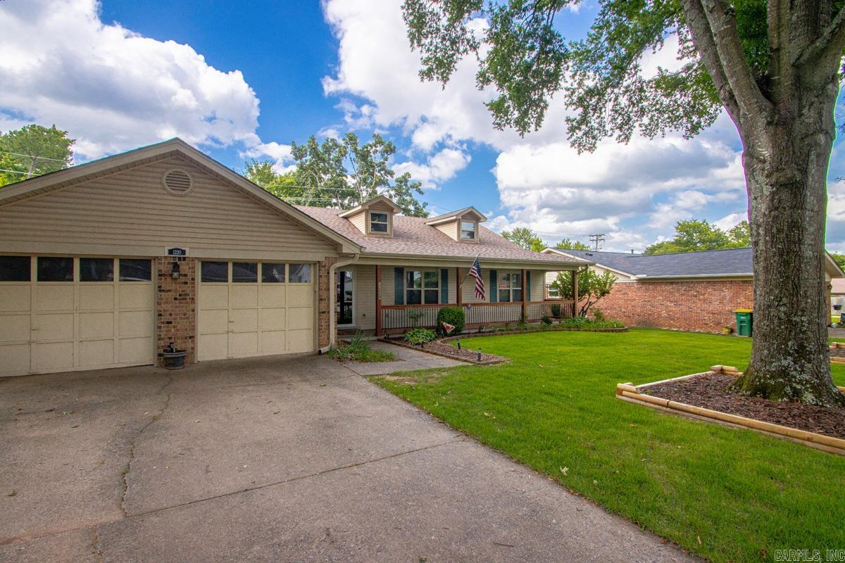 1220 Coolhurst  Sherwood, AR
