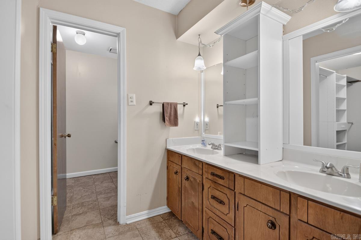 1220 Coolhurst  Sherwood, AR