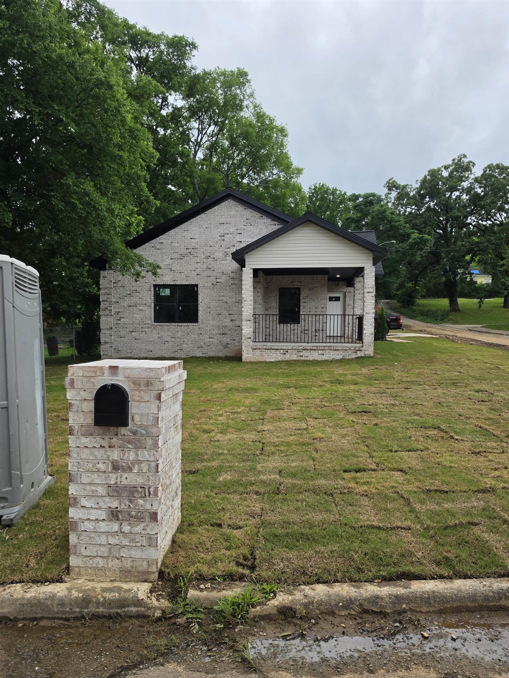 3723 8th Street  Little Rock, AR