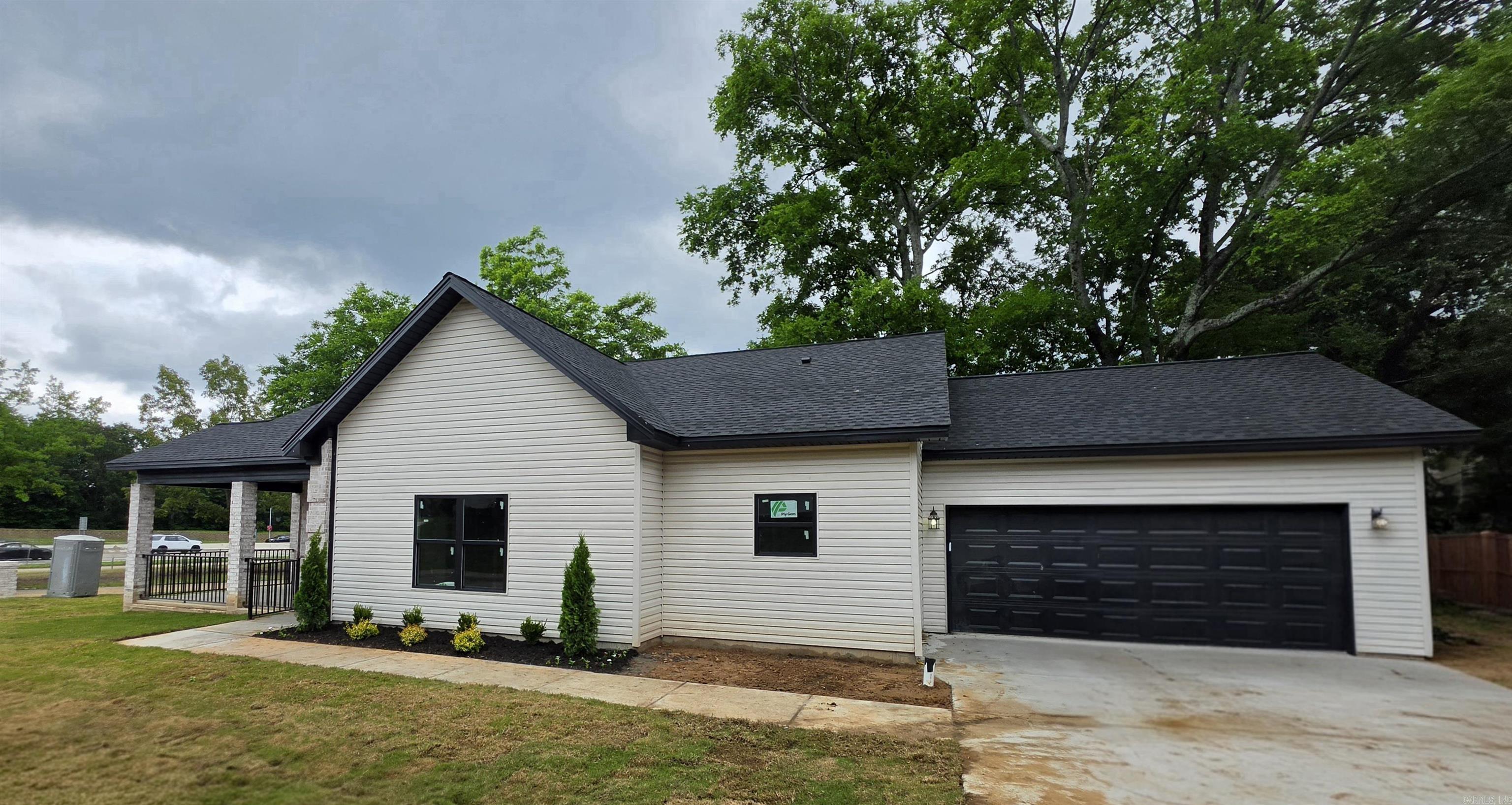 3723 8th Street  Little Rock, AR
