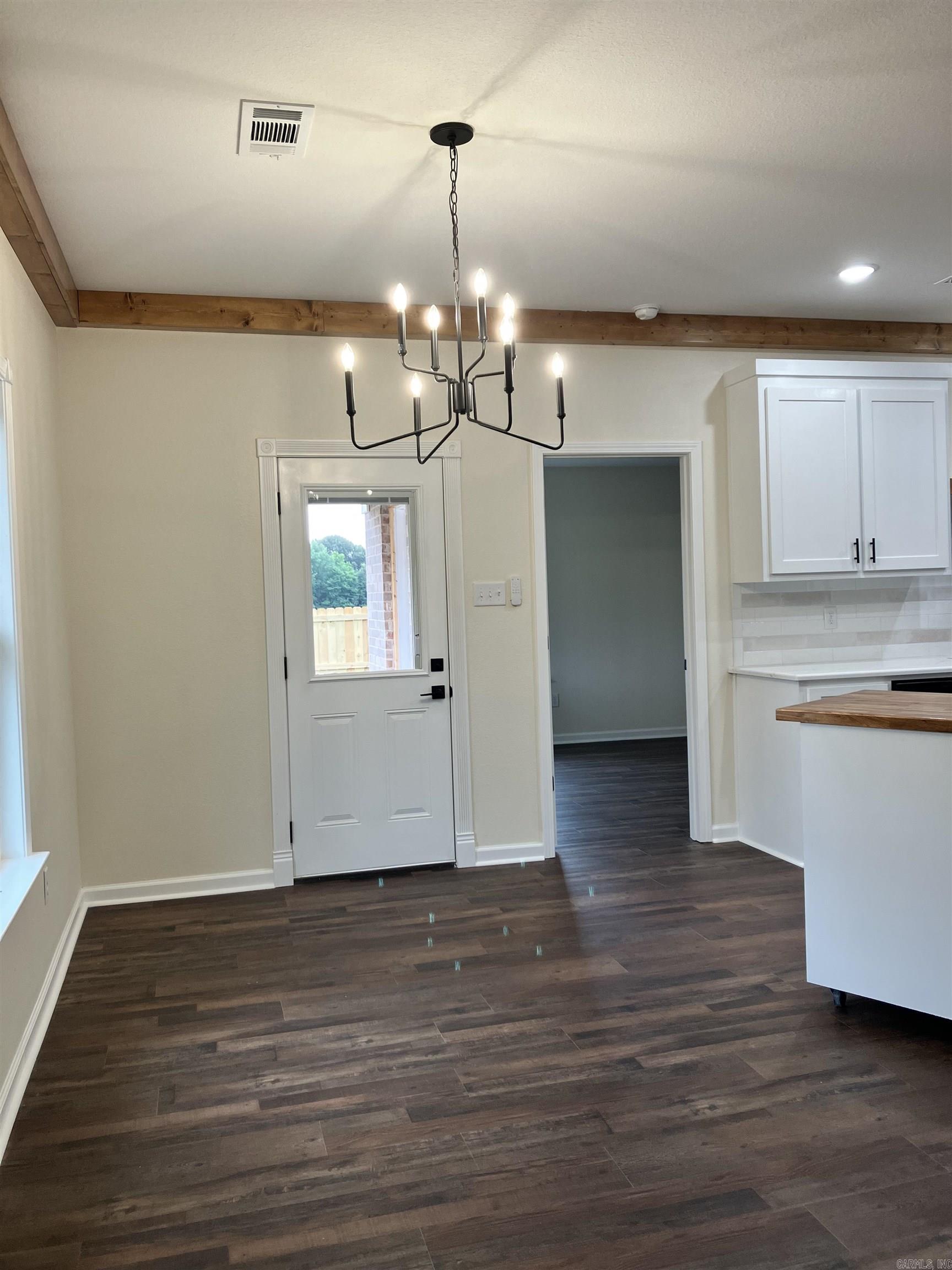 109 E florida Street Beebe, AR 72012