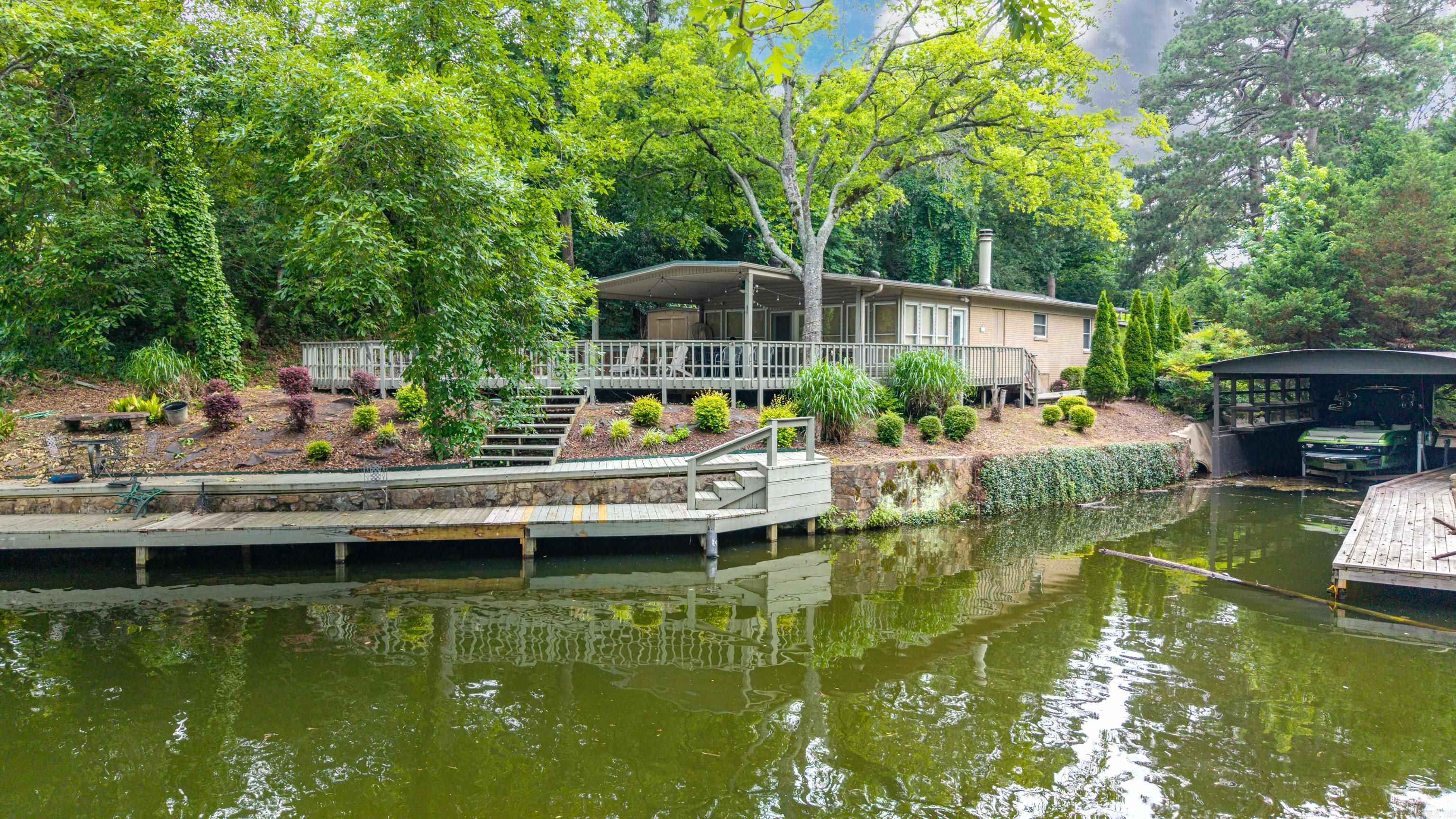 1925 Lakeshore  Hot Springs, AR