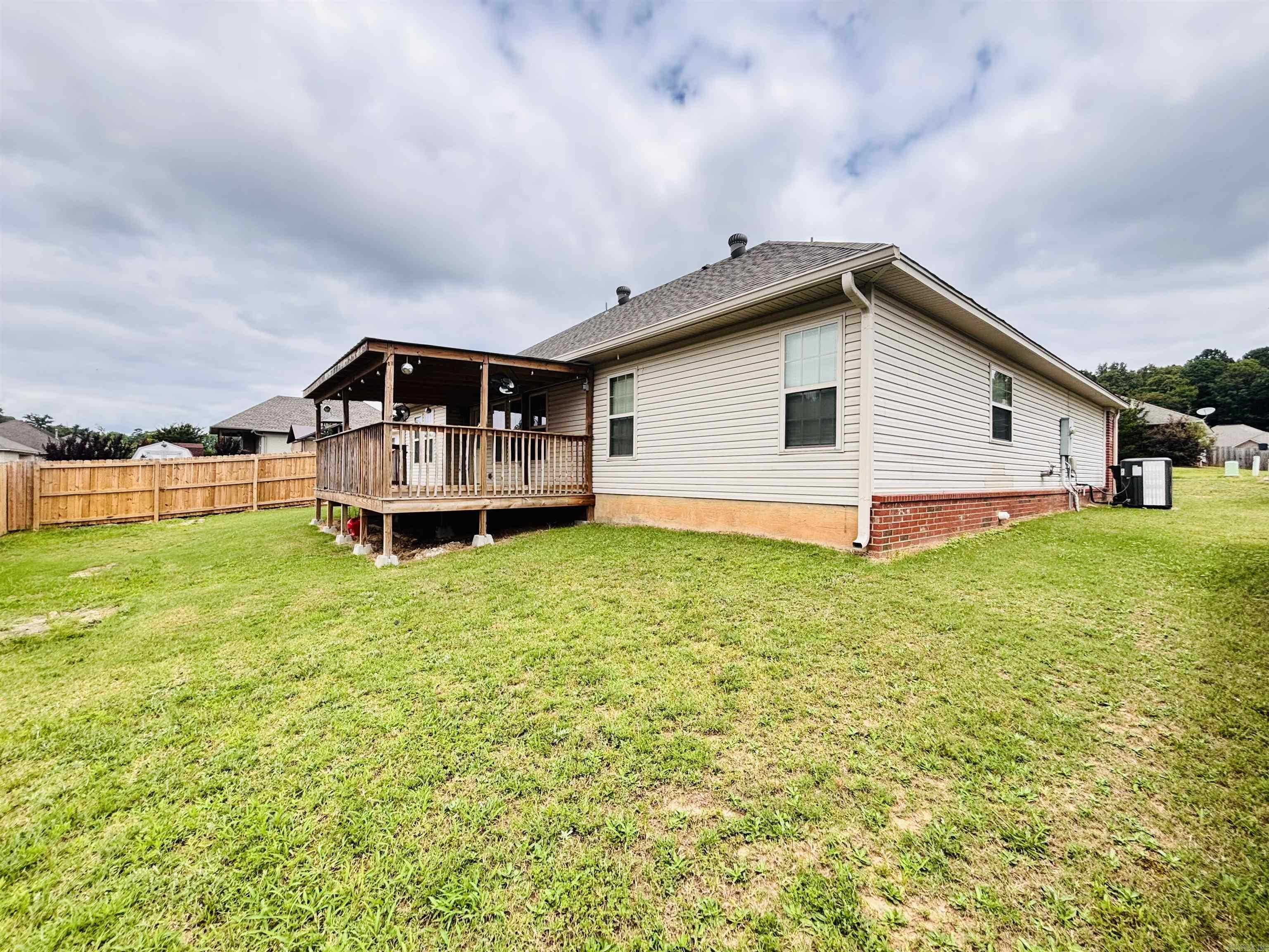 1732 White Oak  Benton, AR
