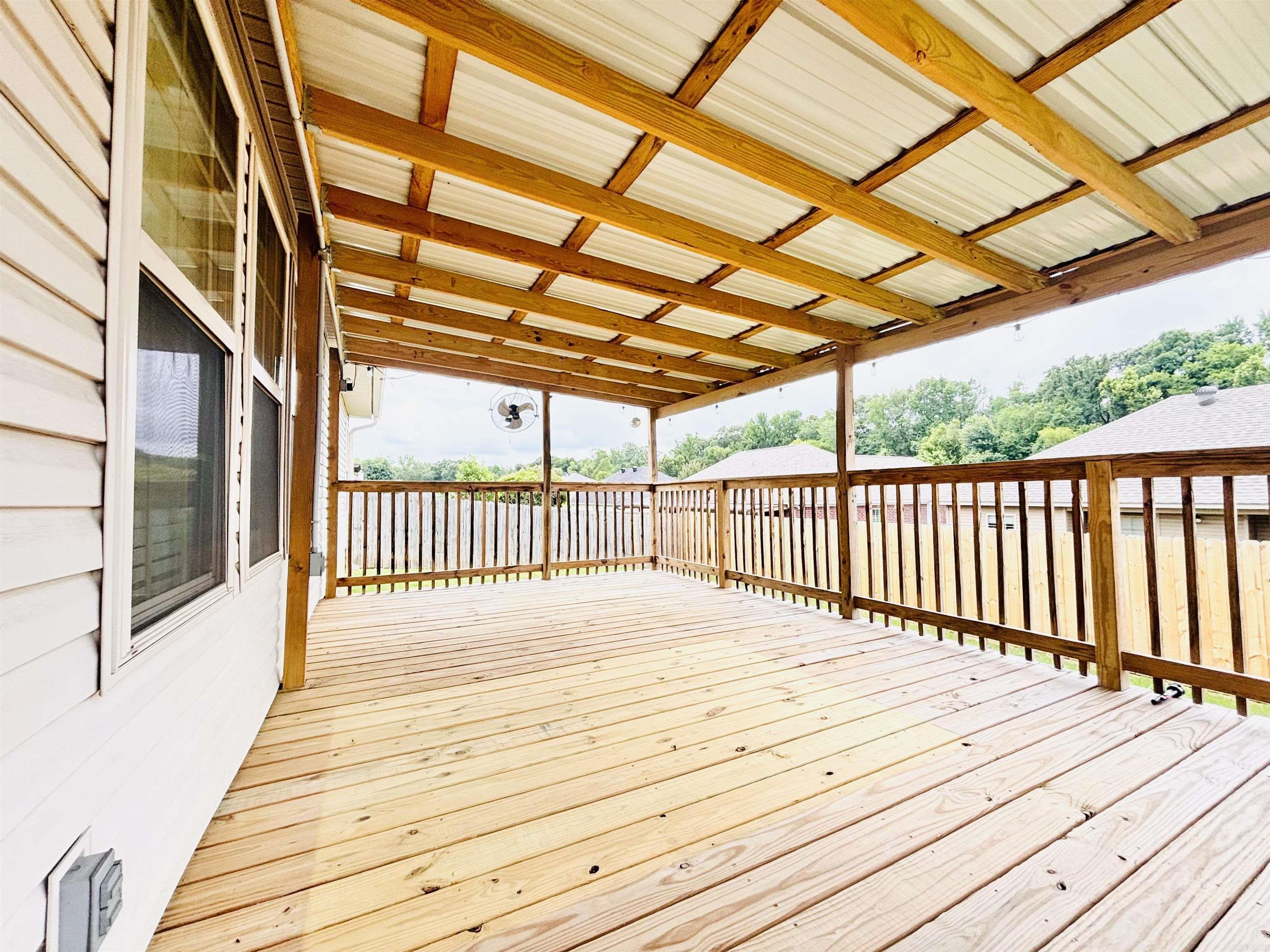 1732 White Oak  Benton, AR
