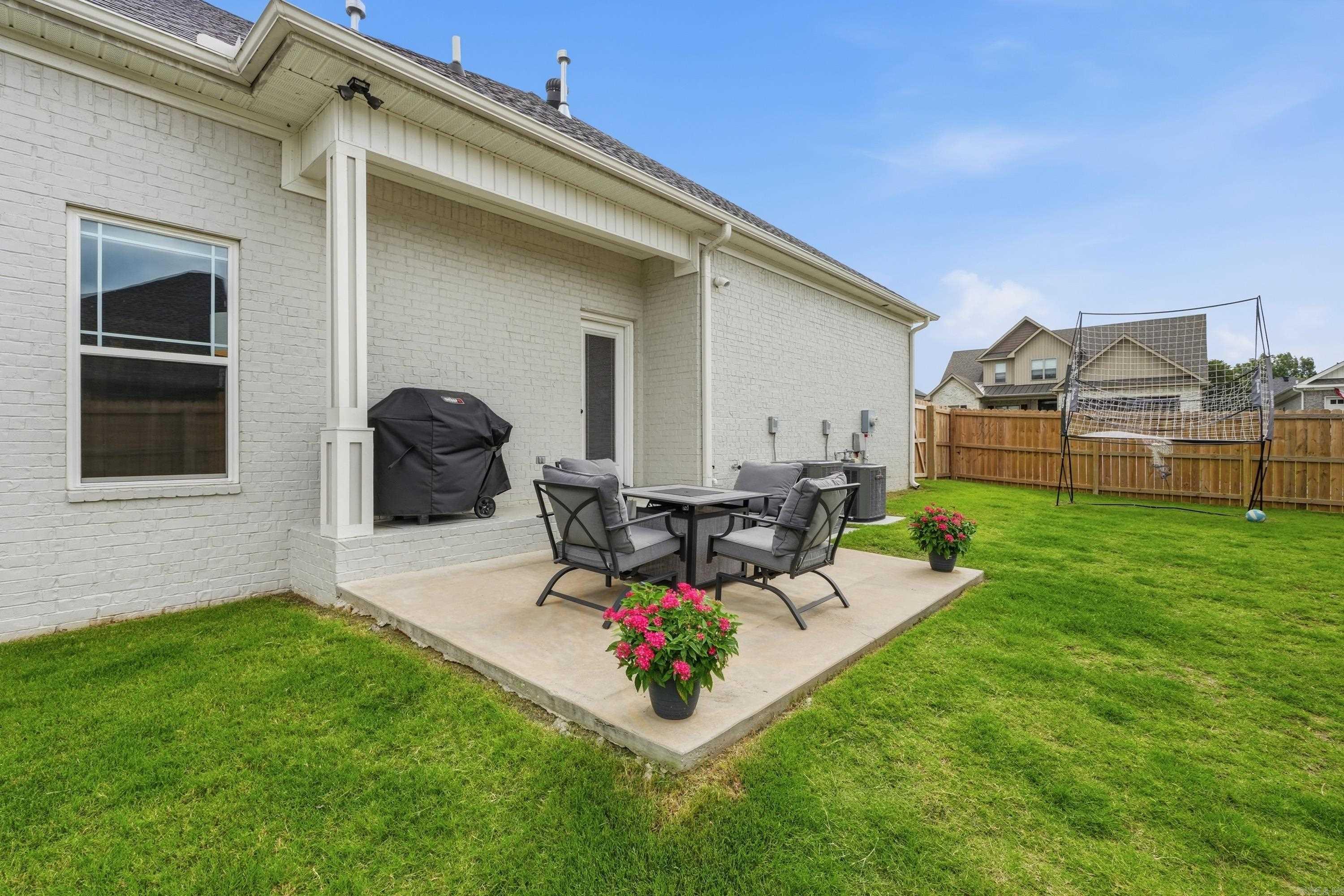 3825 Carolina  Conway, AR